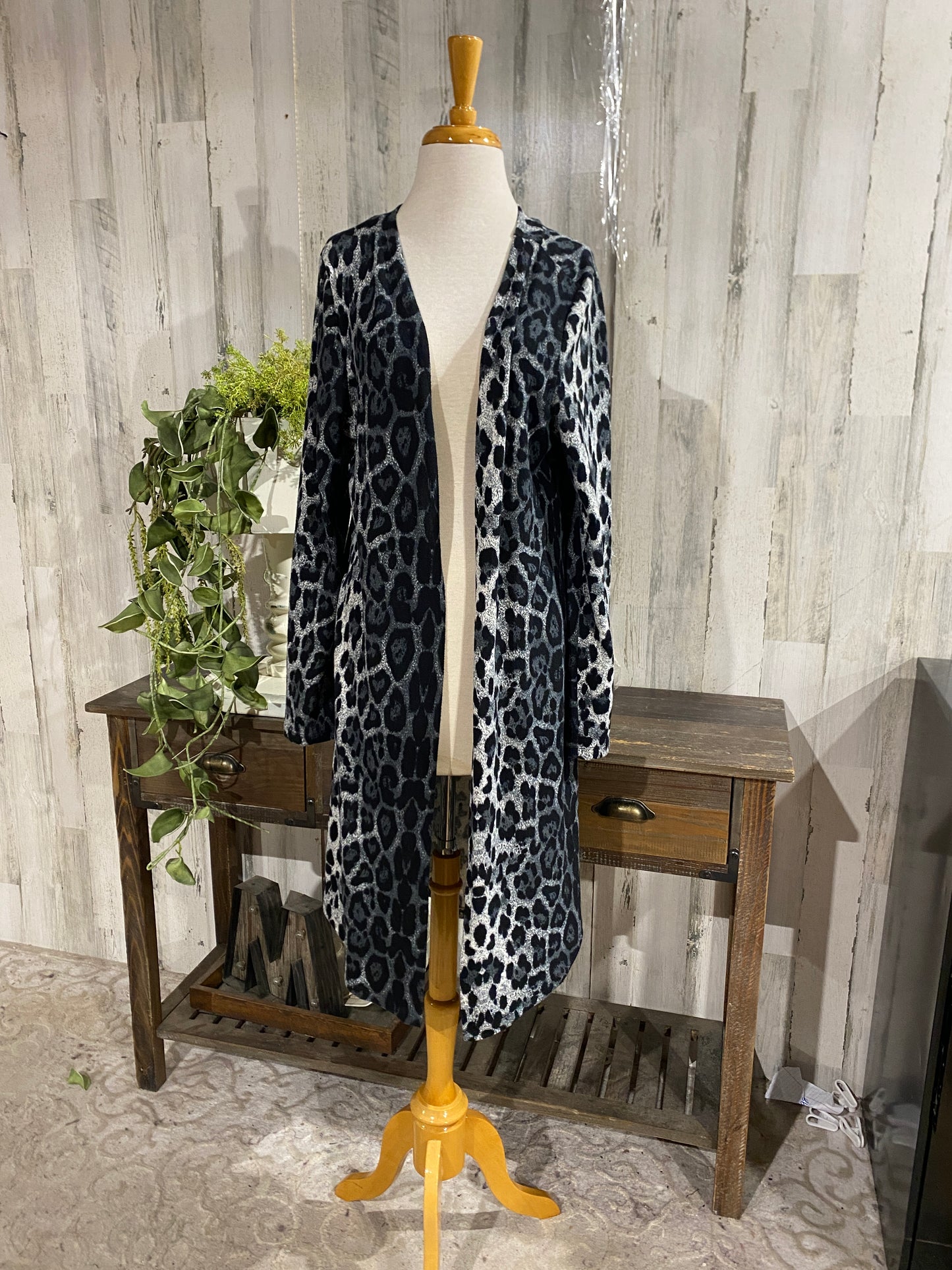 Womens Leopard Cardigan Sz Large