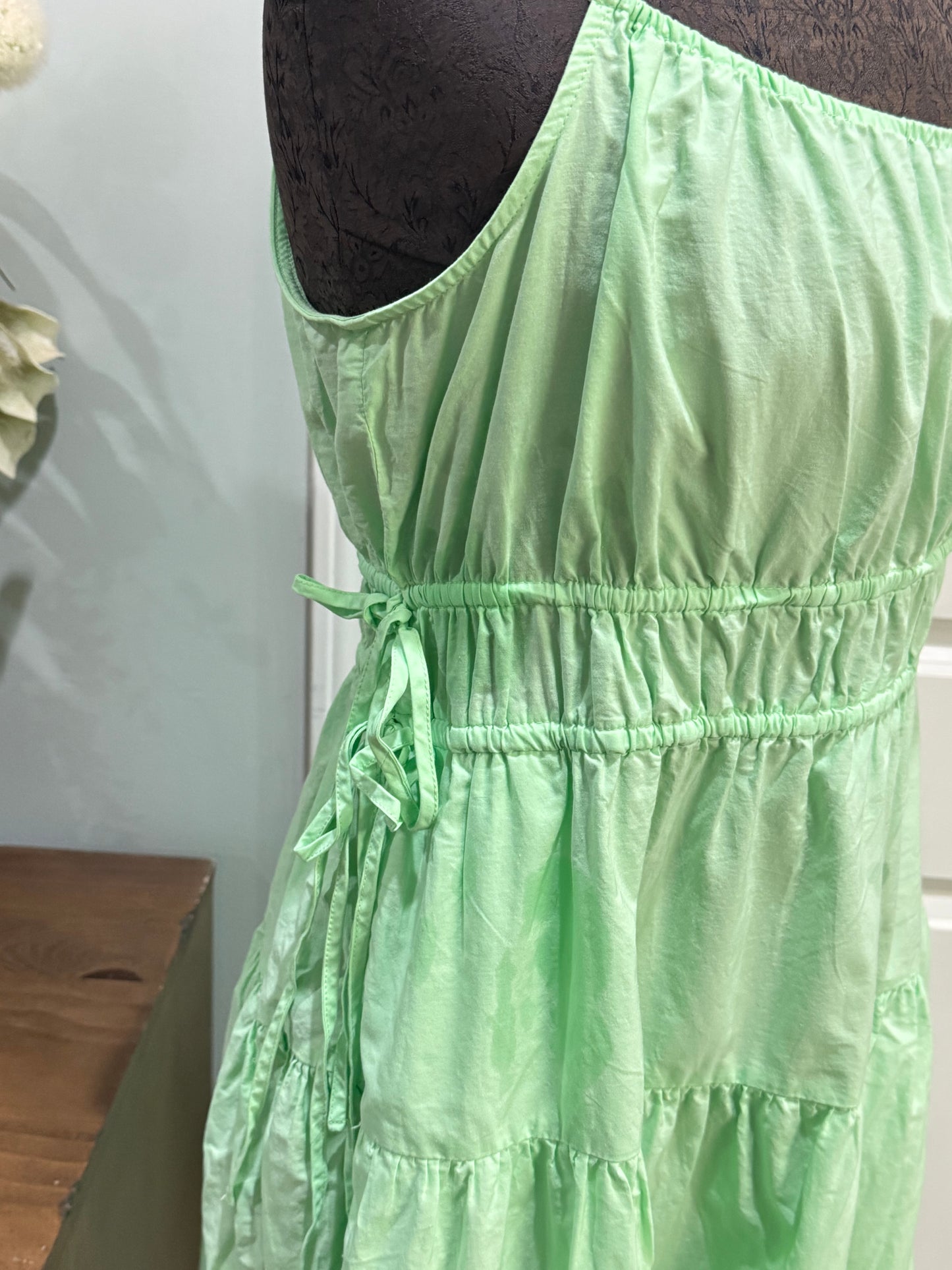 Womens Universal Threads Dress Medium EUC