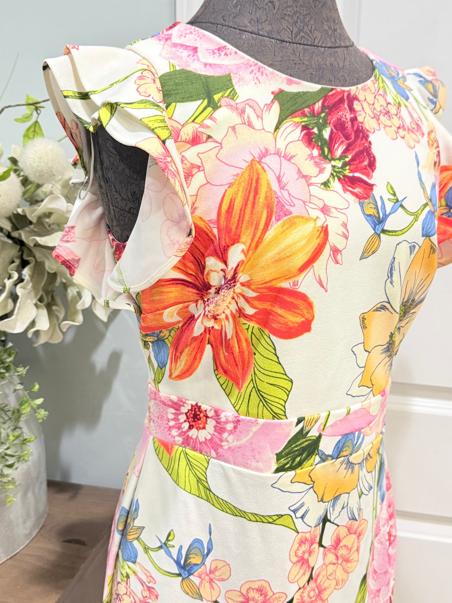 Womens Sandra Darren Floral Dress Size 6 EUC