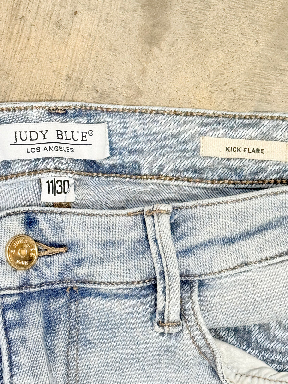 Womens Judy Blue Kick Flare Jeans Size 11 EUC