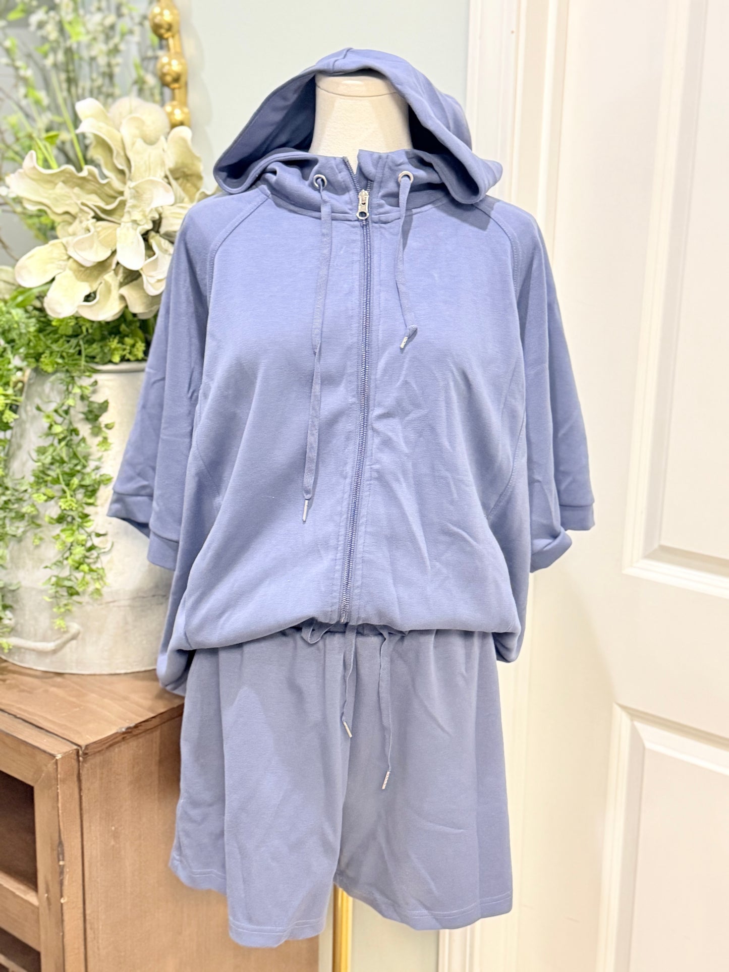 Womens 2pc Short Set 1XL EUC