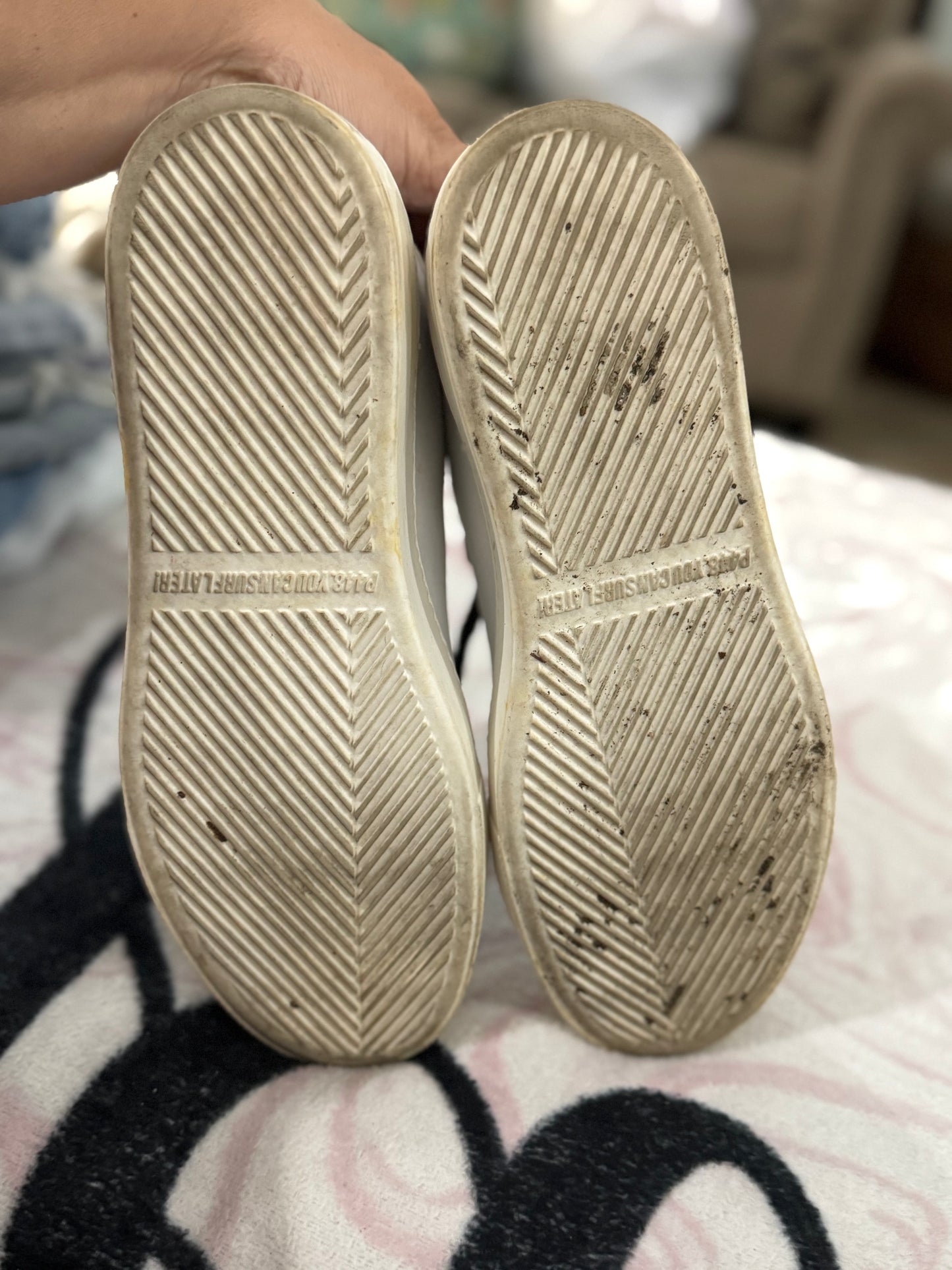 Womens P448 Sneakers Size 39 (8.5) Retails for $298