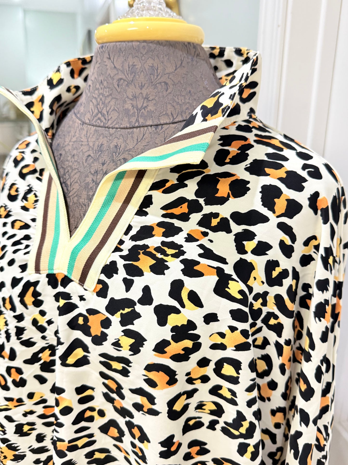 Womens Lightweight Leopard Blouse XL EUC