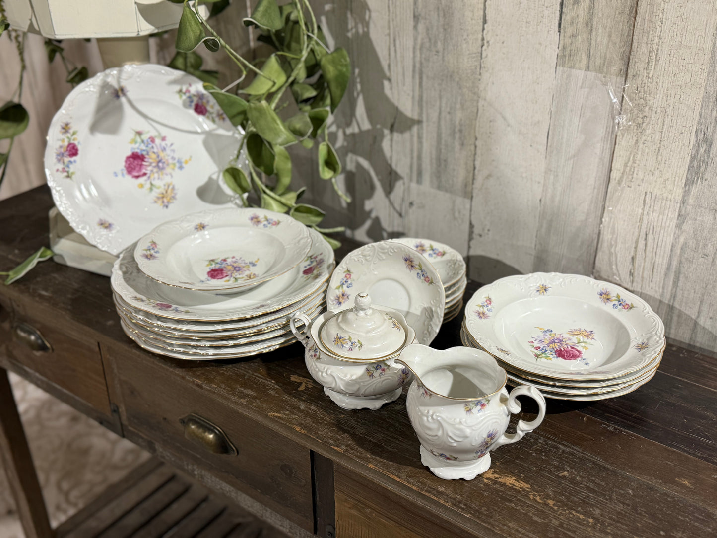 22pc Walbrzych Rose Crest Fine China