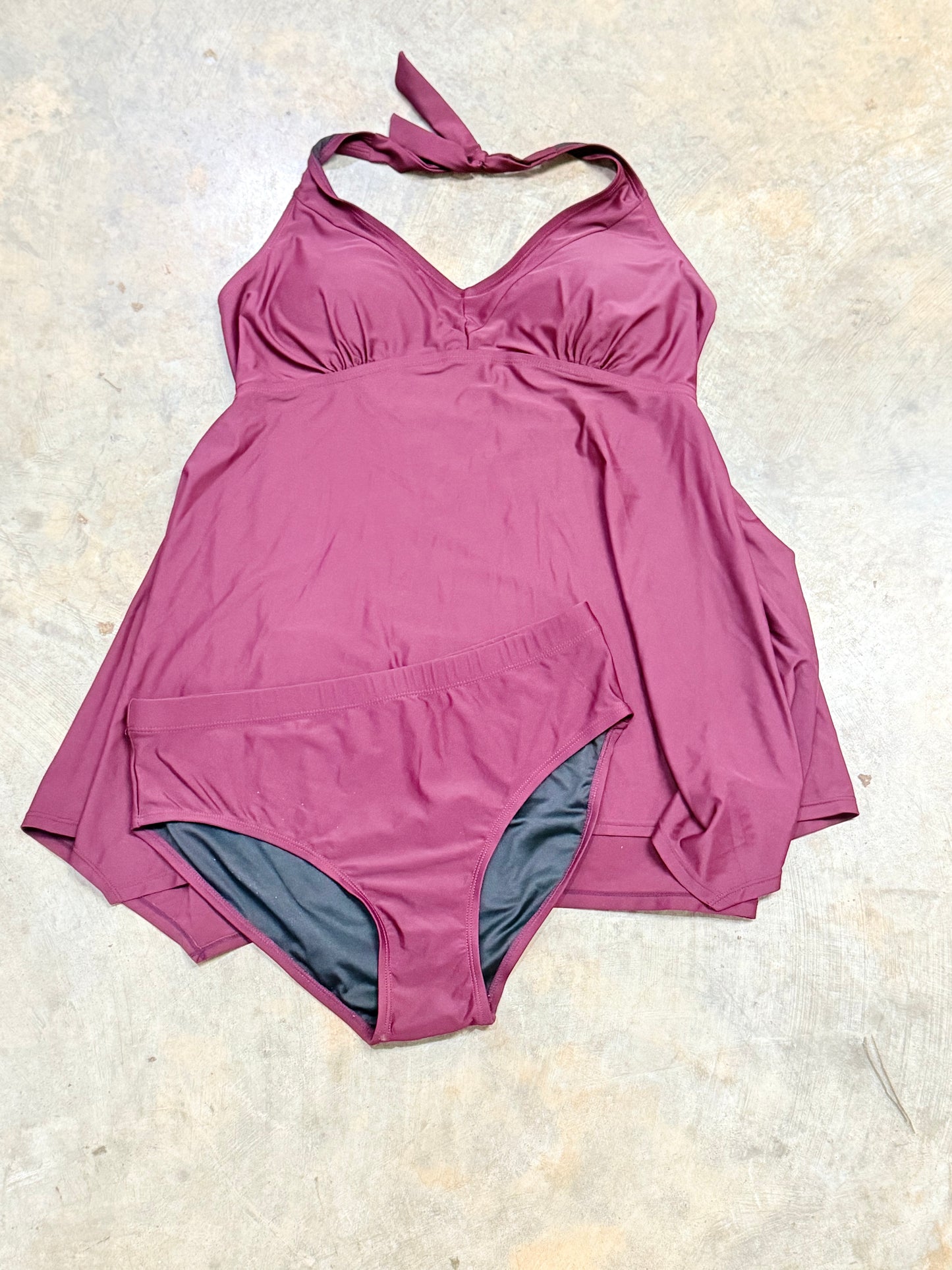 Womens Love My Curves Swimsuit Size 14/0X EUC