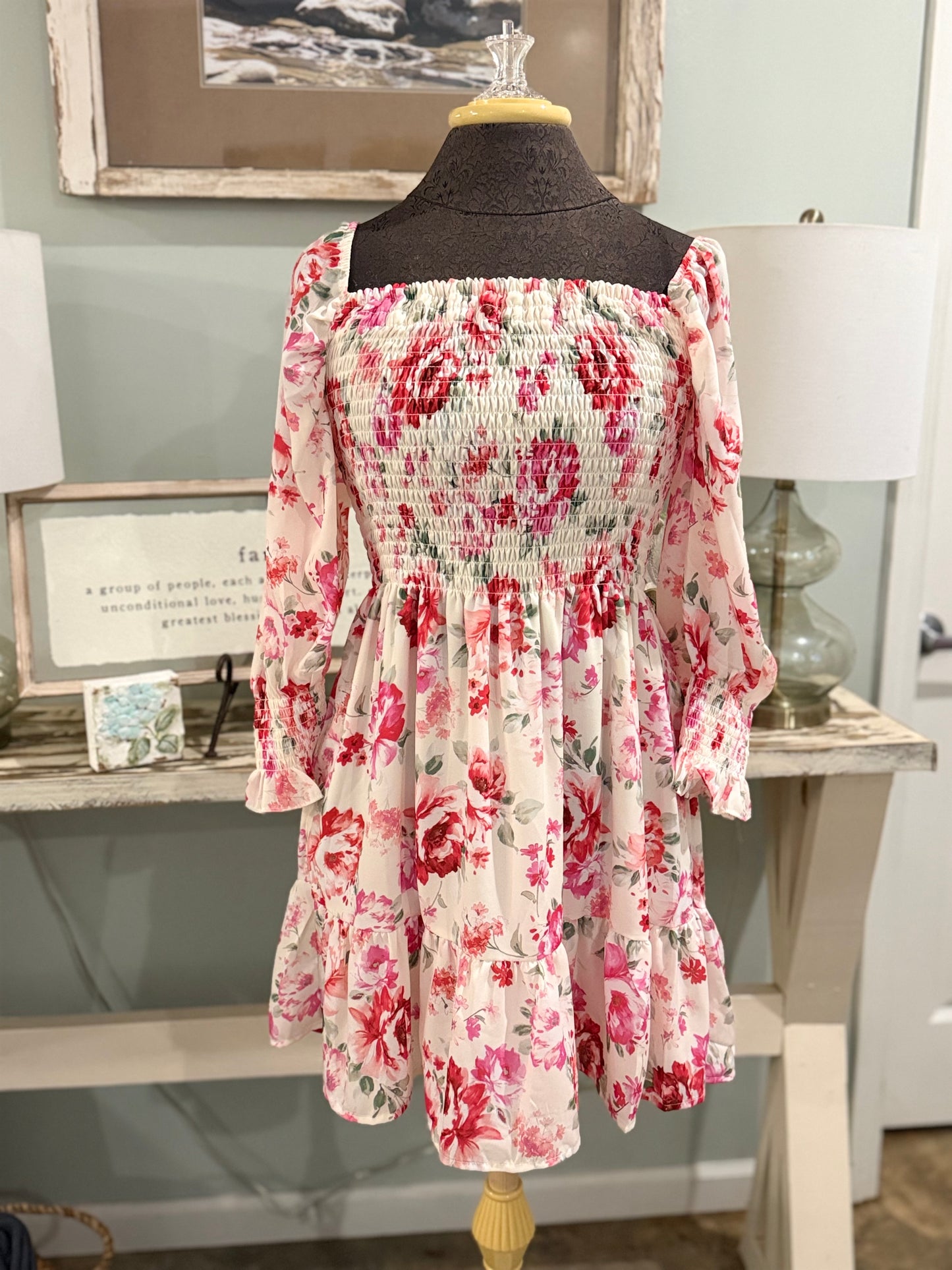 Womens Peach Love Smocked Floral Dress Small