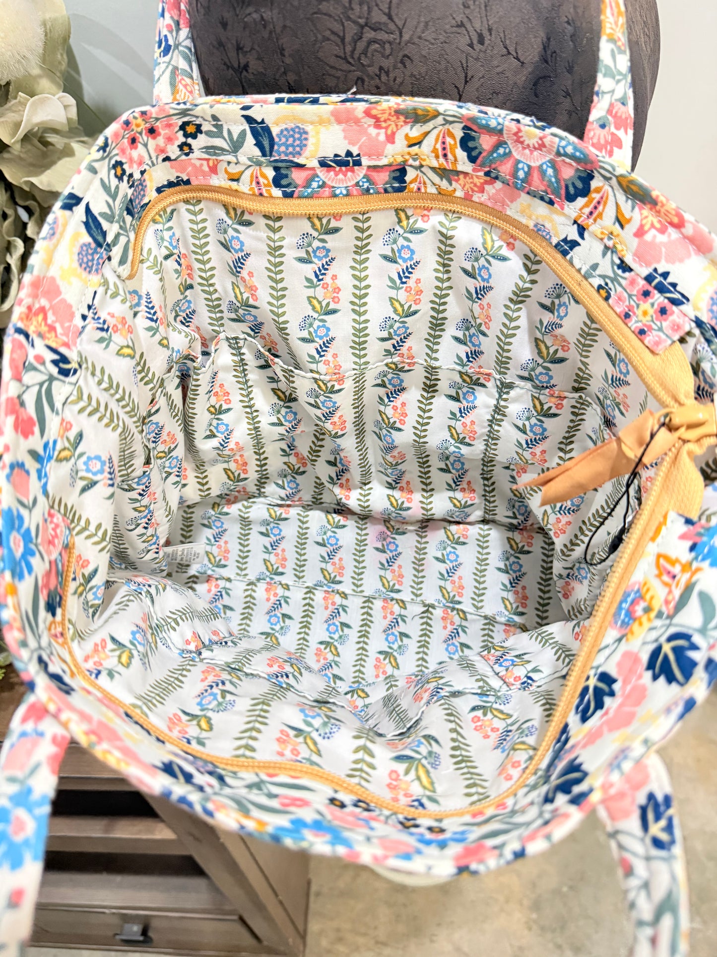 Vera Bradley Tote EUC