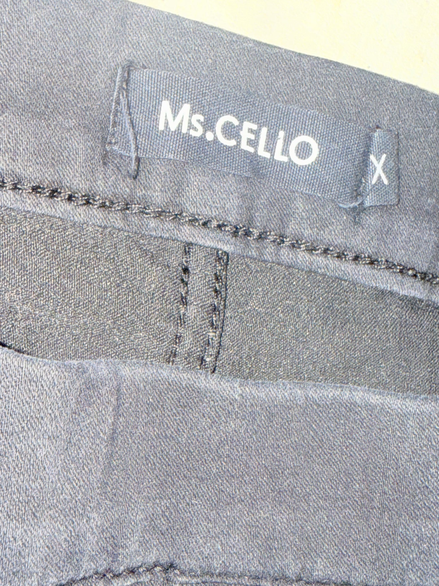 Womens Ms Cello Black Pull On Jeans 1X EUC
