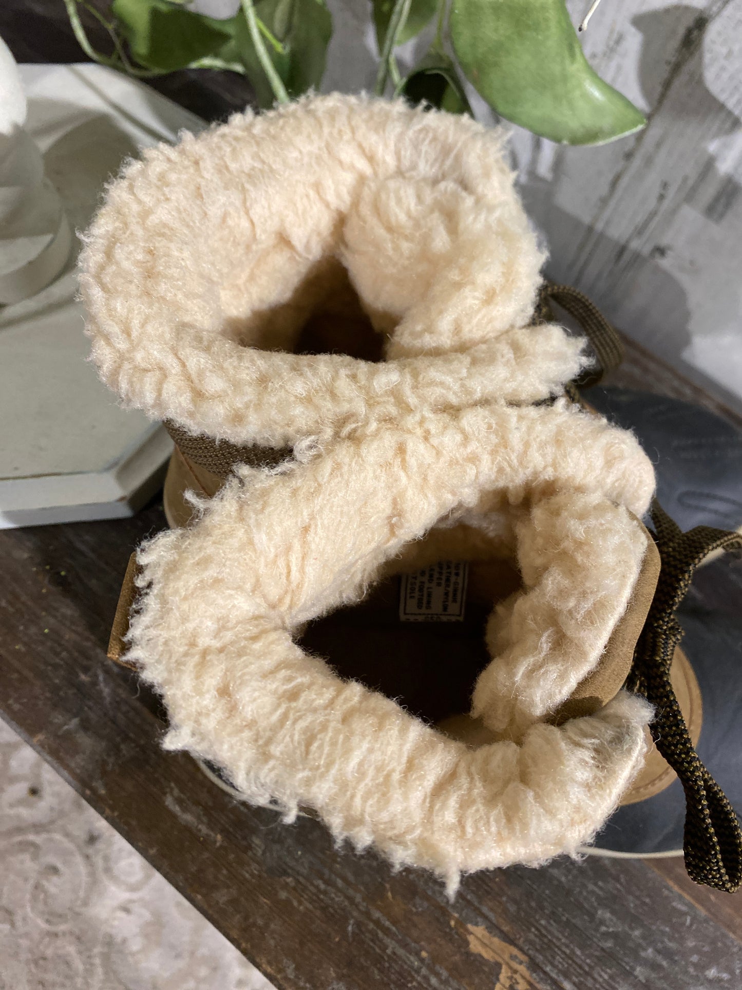 Womens Bear Paws Boots Sz 10