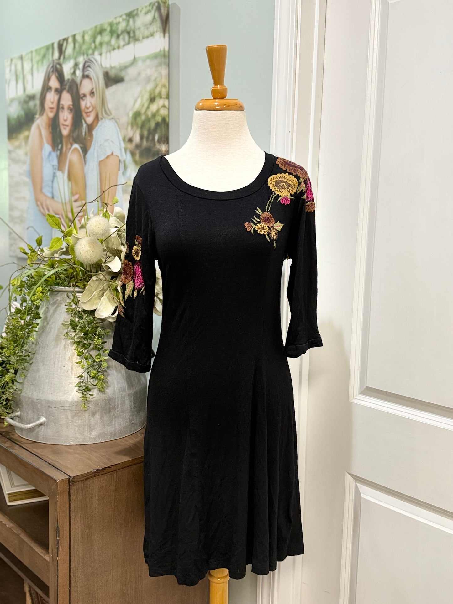 Womens Embroidered Caite Dress Size Small