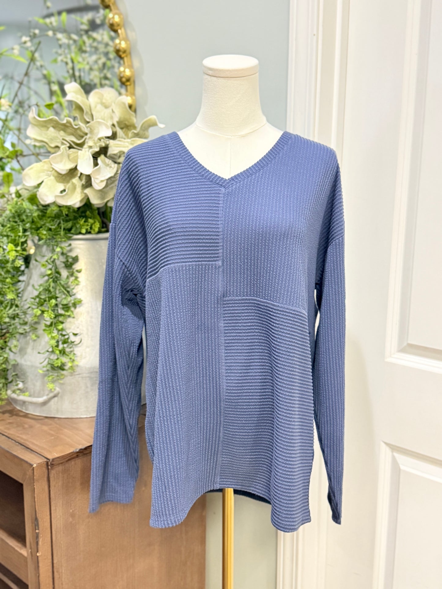 Womens Navy Ribbed Blouse Large EUC