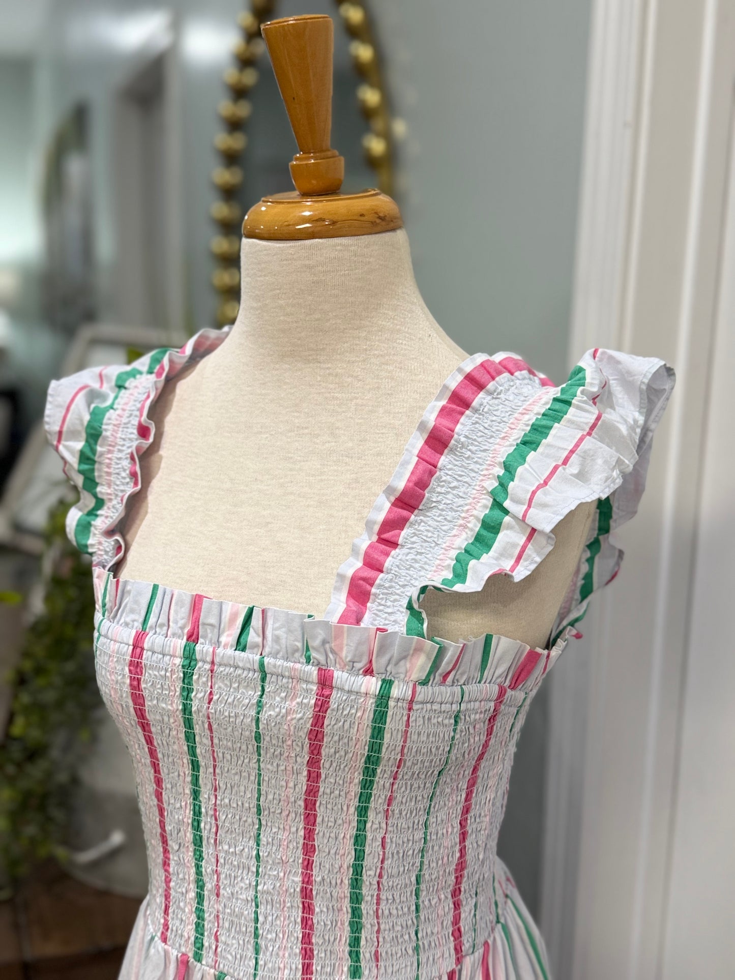 Womens Crown & Ivy Smocked Dress Size Medium