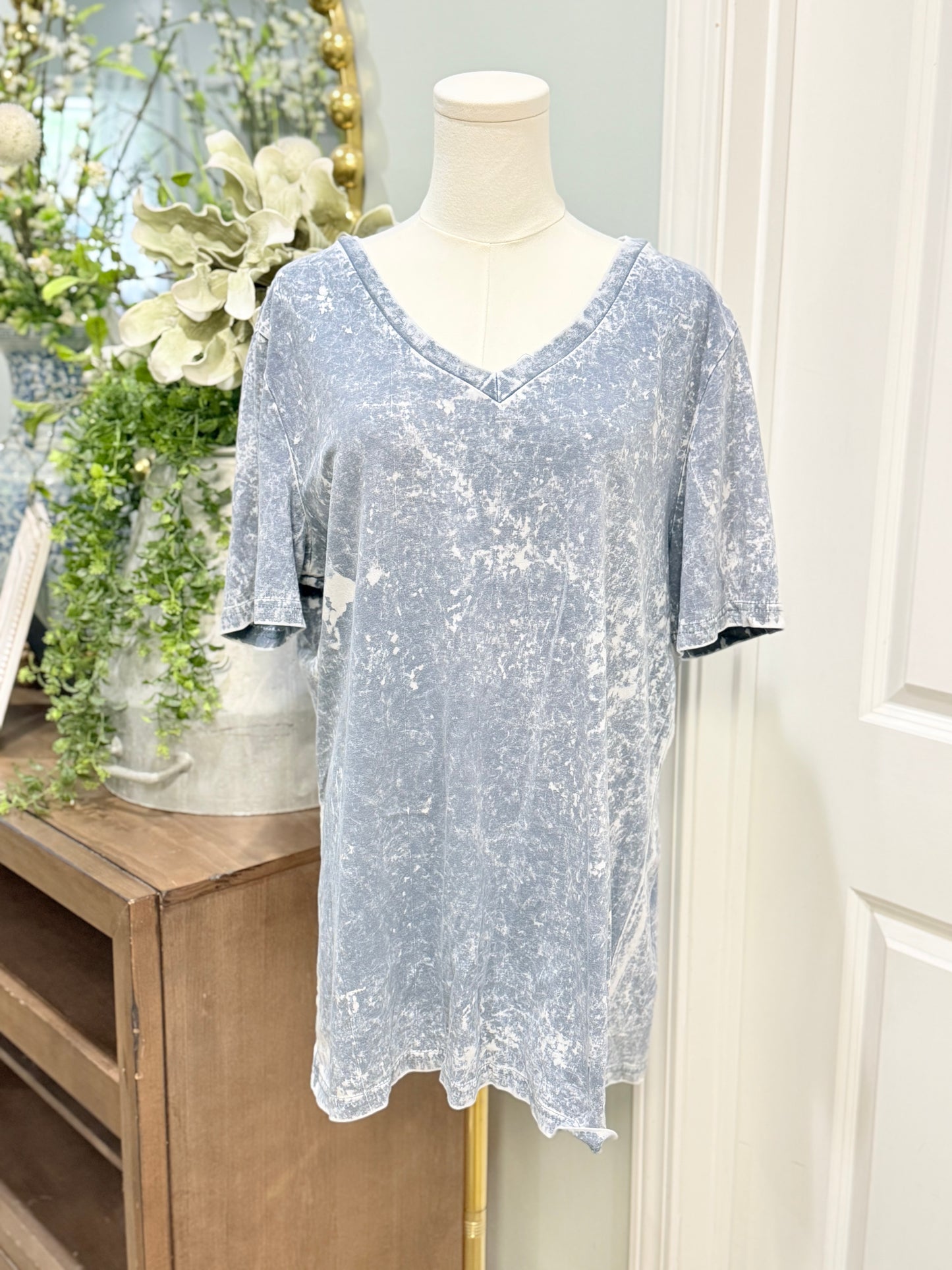Womens Acid Wash V-Neck Tshirt XL EUC