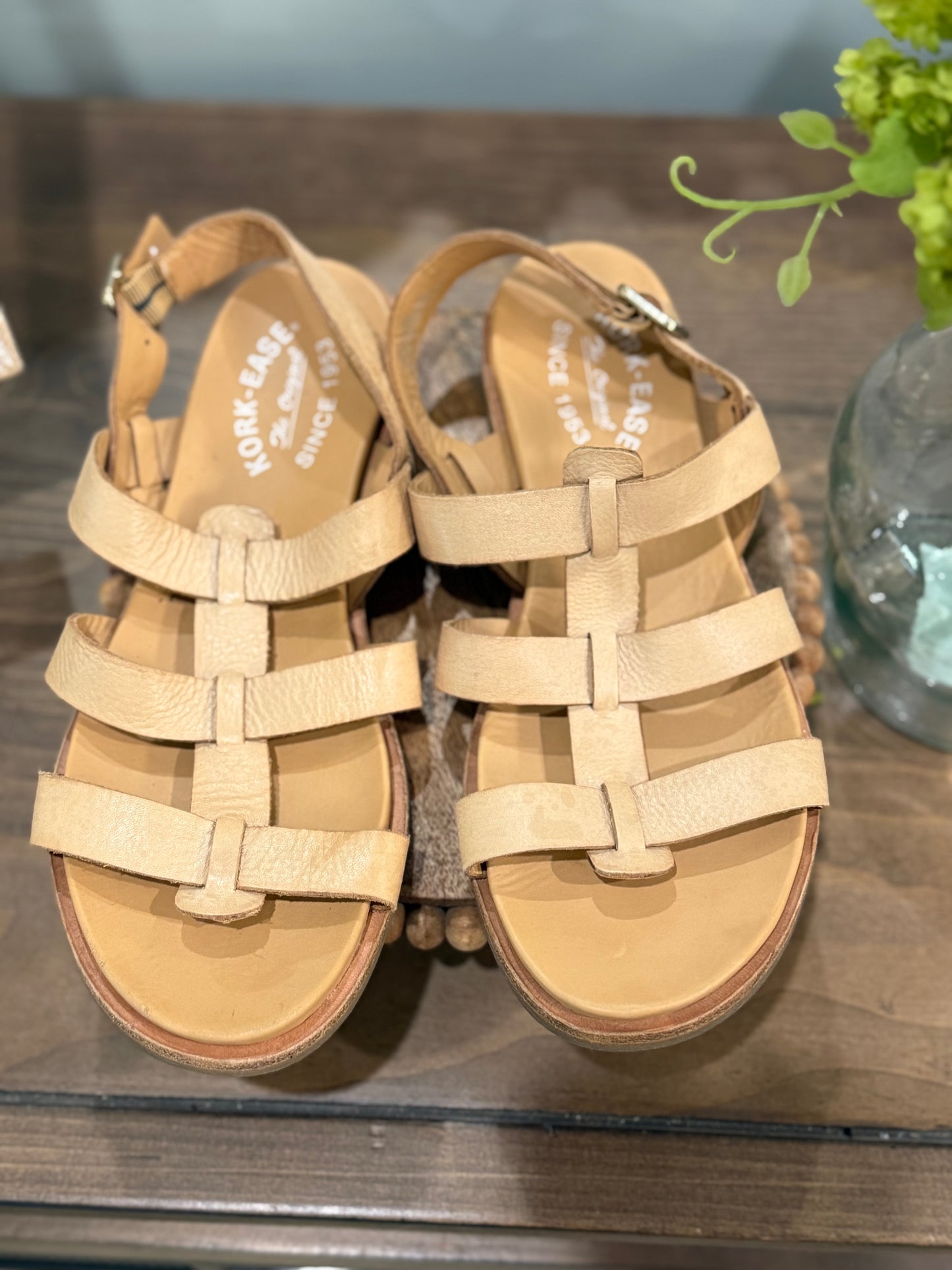 Womens Korkease Sandals Size 8M