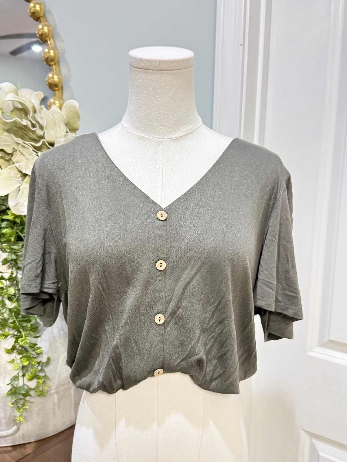 Womens Boutique Cropped Blouse Large NWT