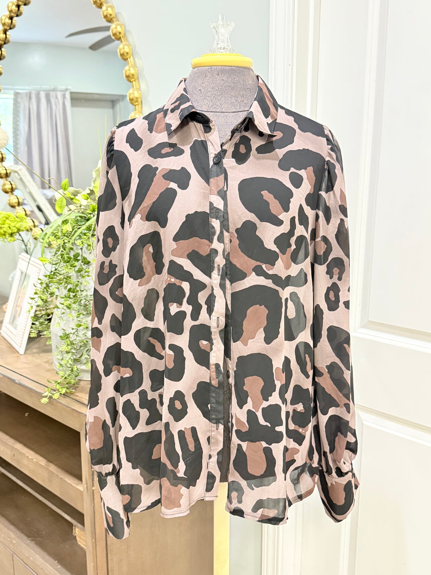 Womens Leopard Sheer Blouse XL EUC