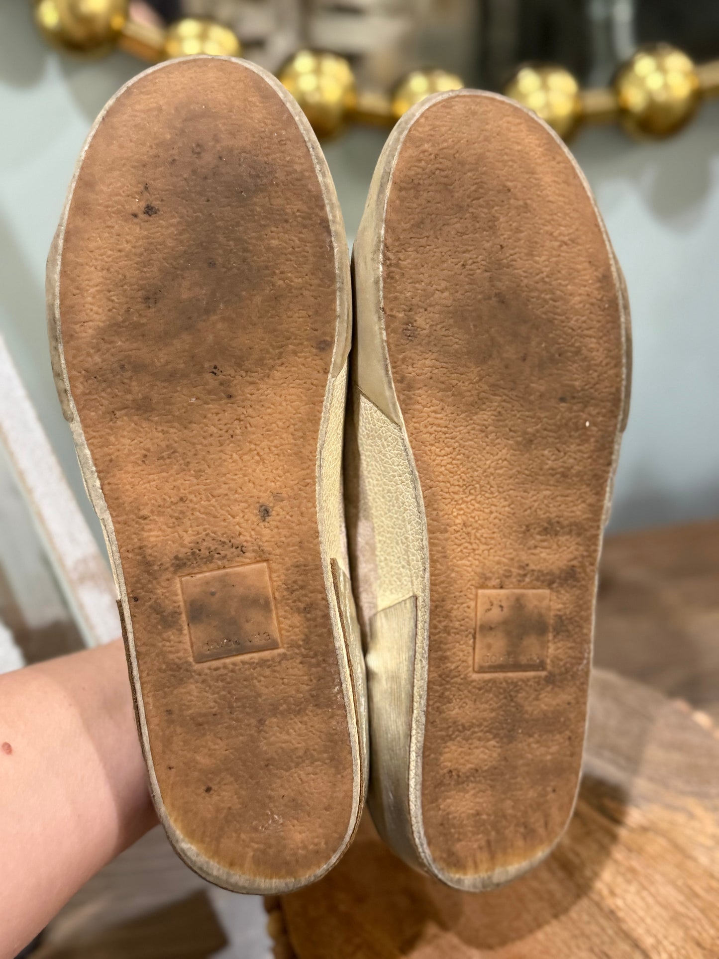 Womens Dolce Vita Sneakers Size 9.5