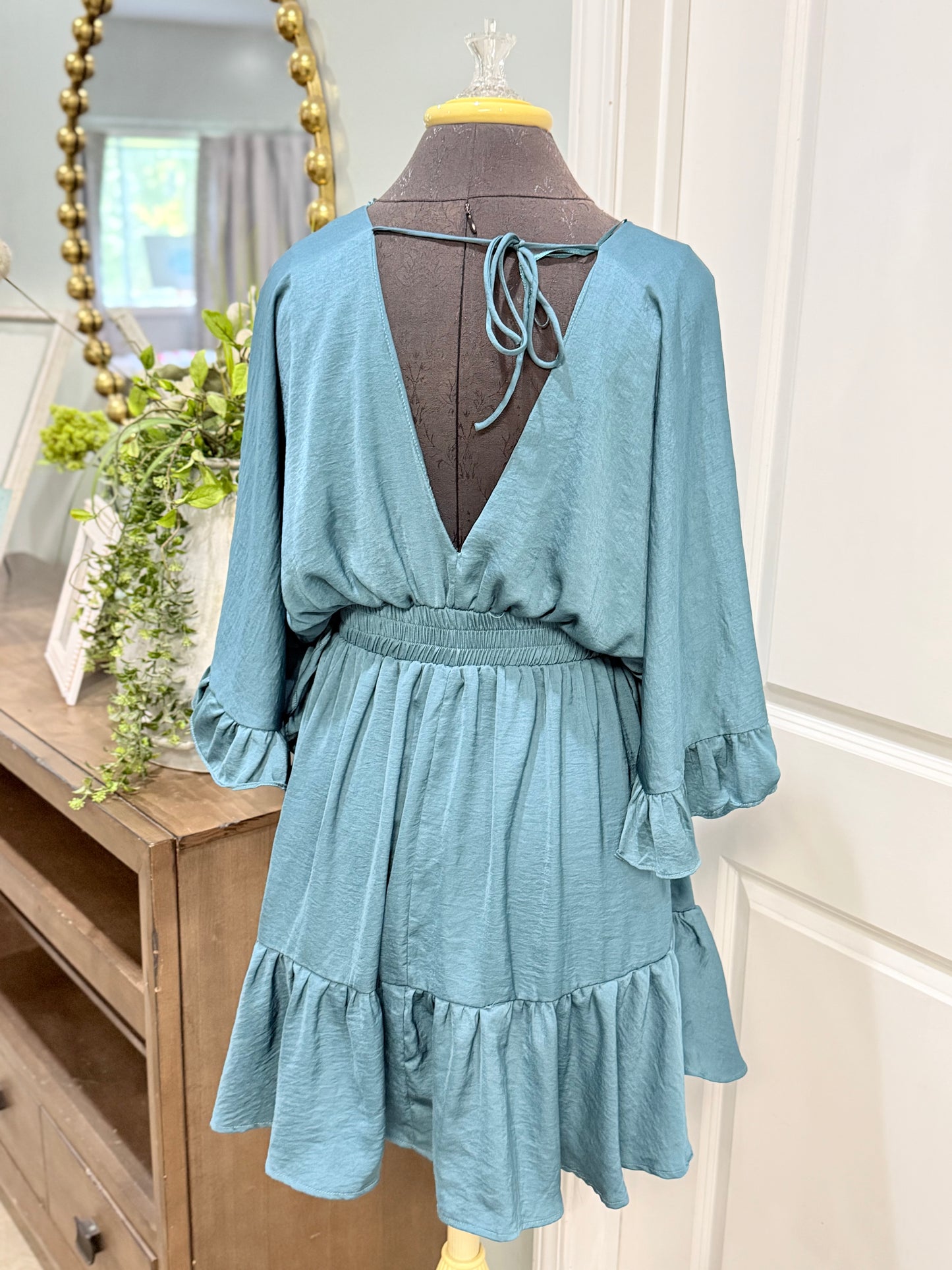Womens Glam Satin Dress Large EUC