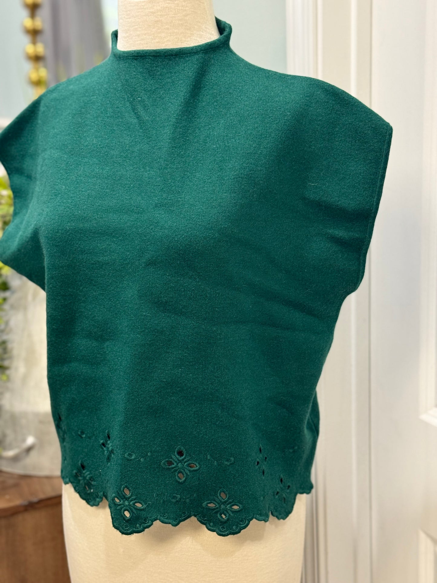 Womens Eyelet Sweater Tank Large NWT