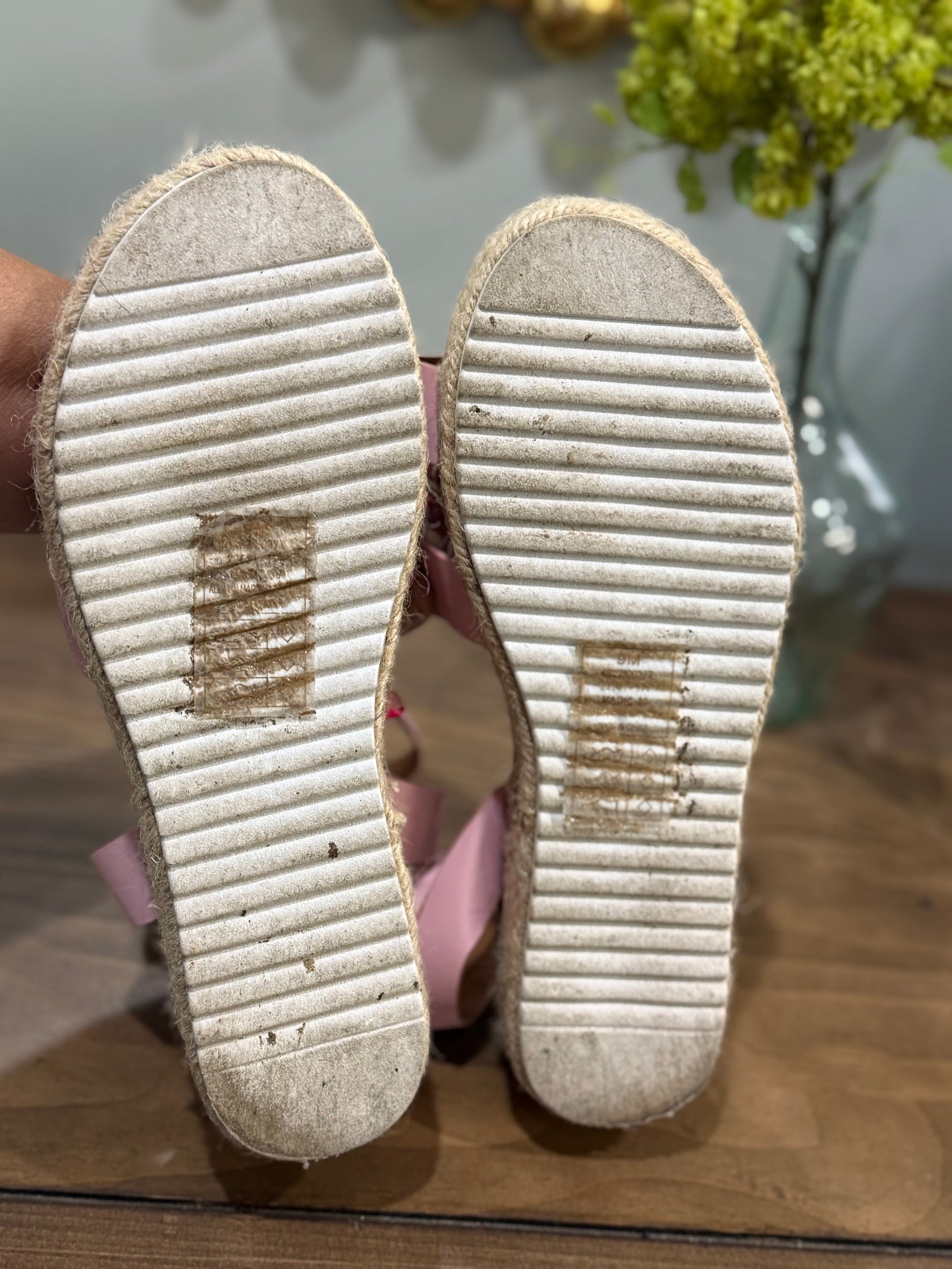 Womens Pierre Dumas Pink Wedges Size 9