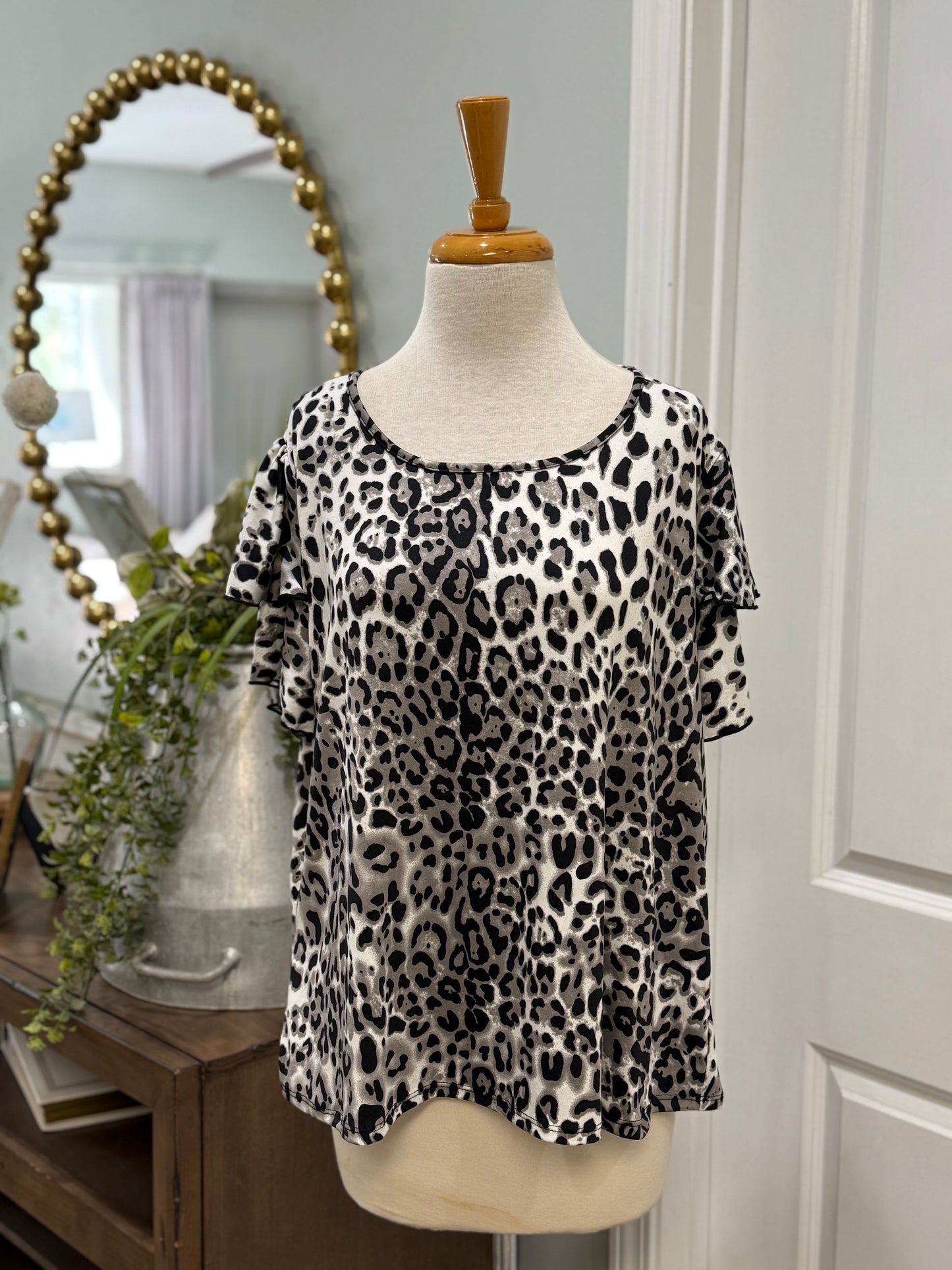 Womens Leopard Blouse Size 1X