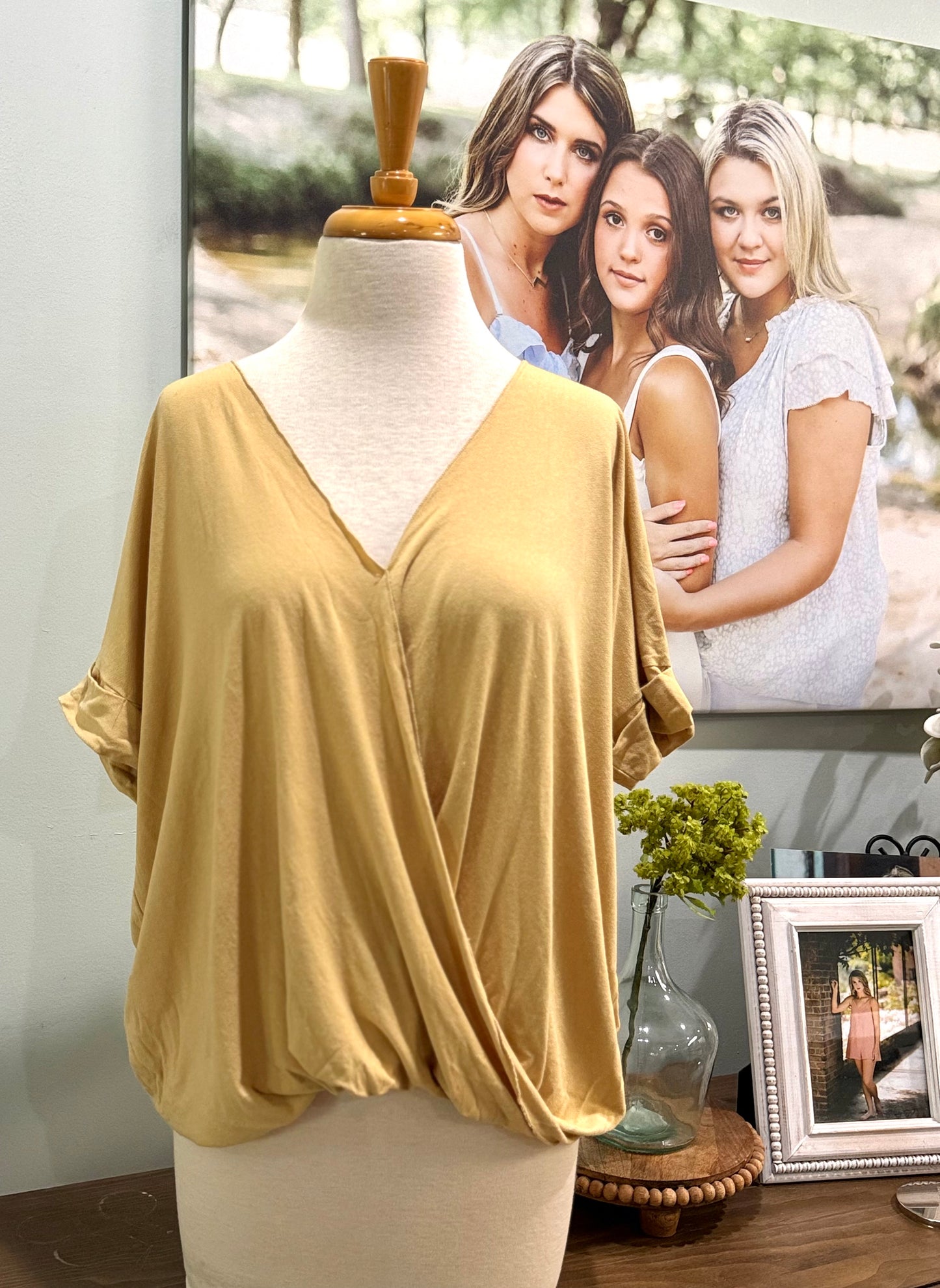 Womens Double Zero Blouse Size medium