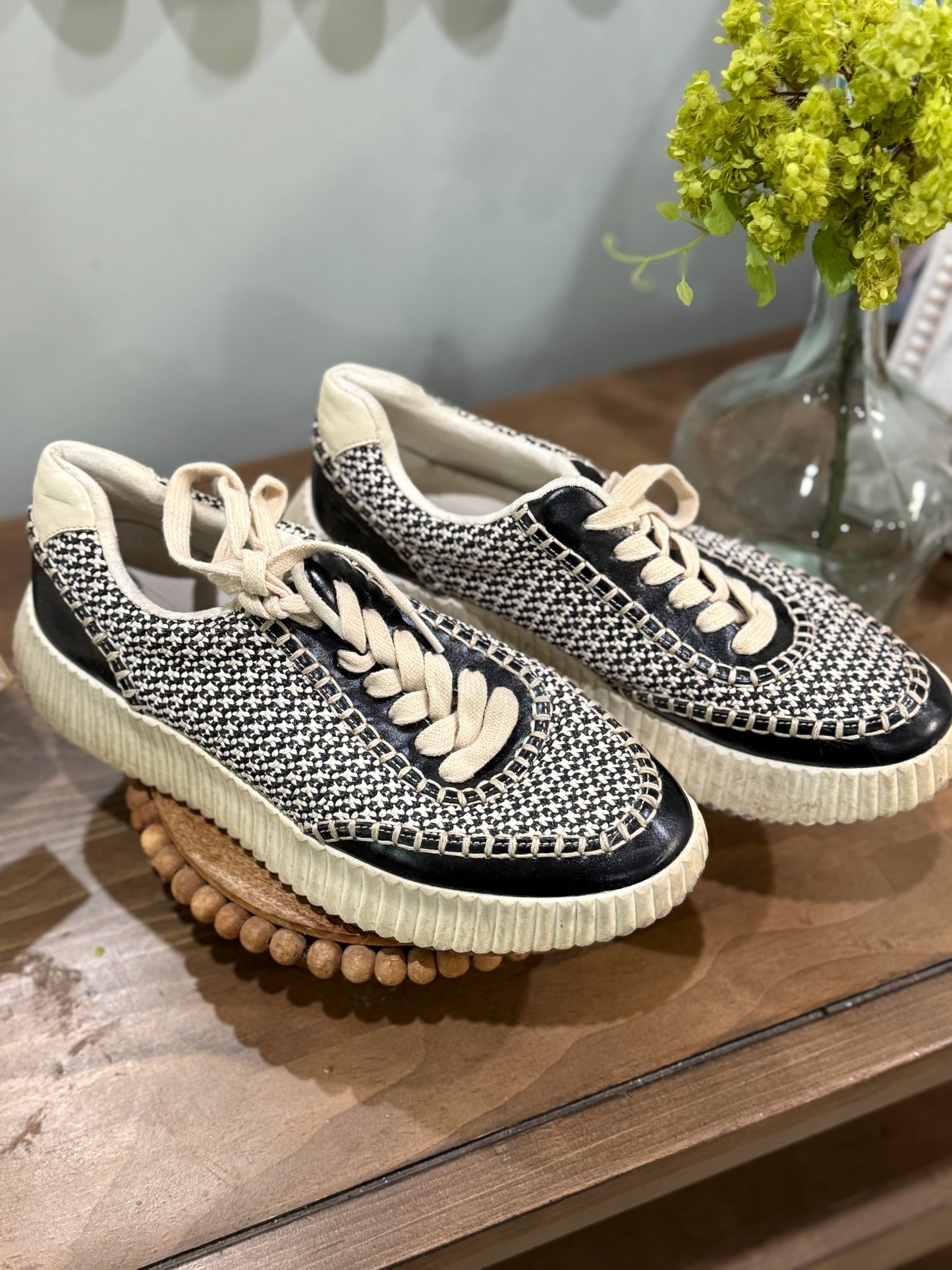 Womens Shu Shop Sneakers Size 10