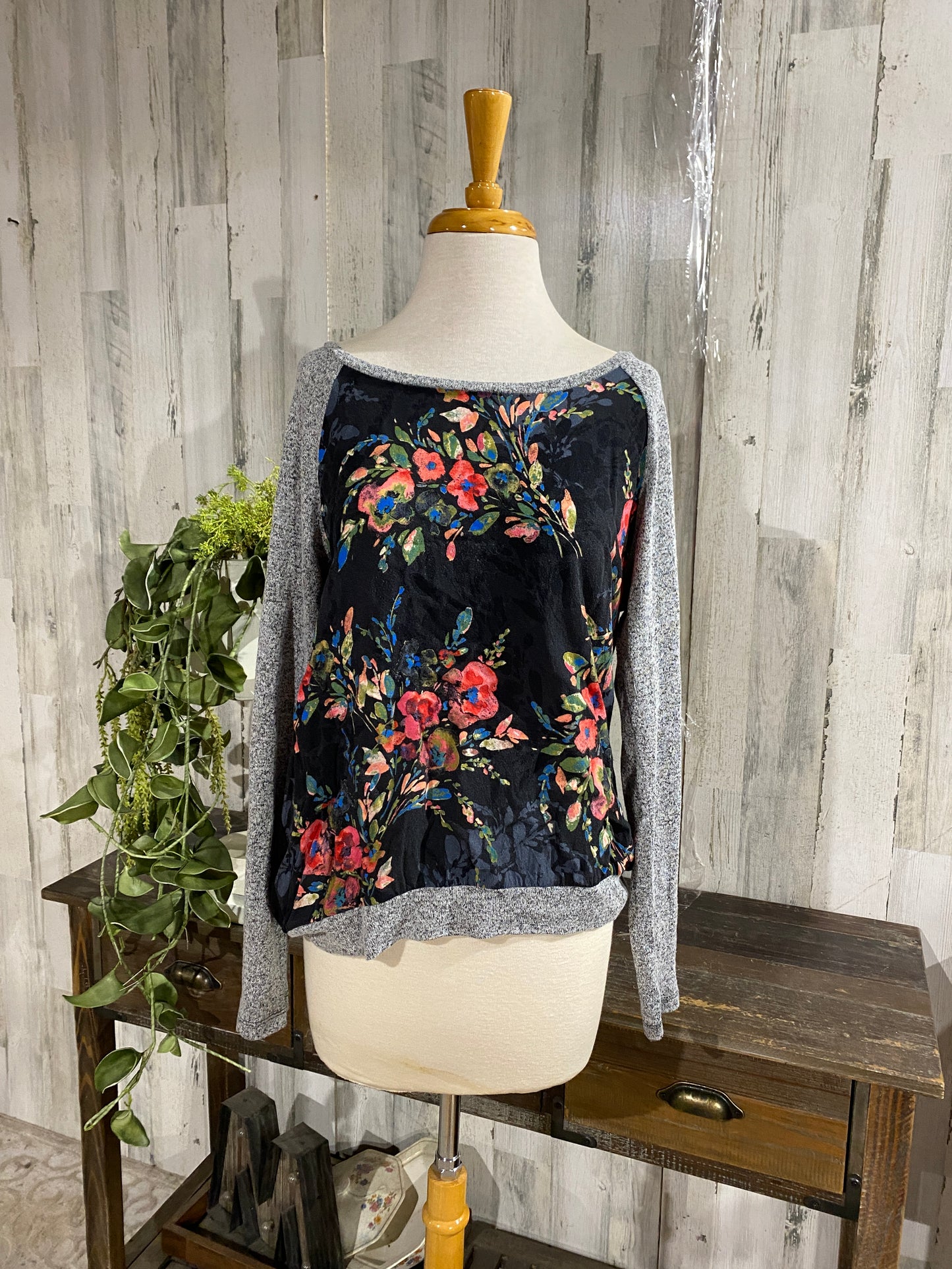 Womens Kut Blous Sz Large