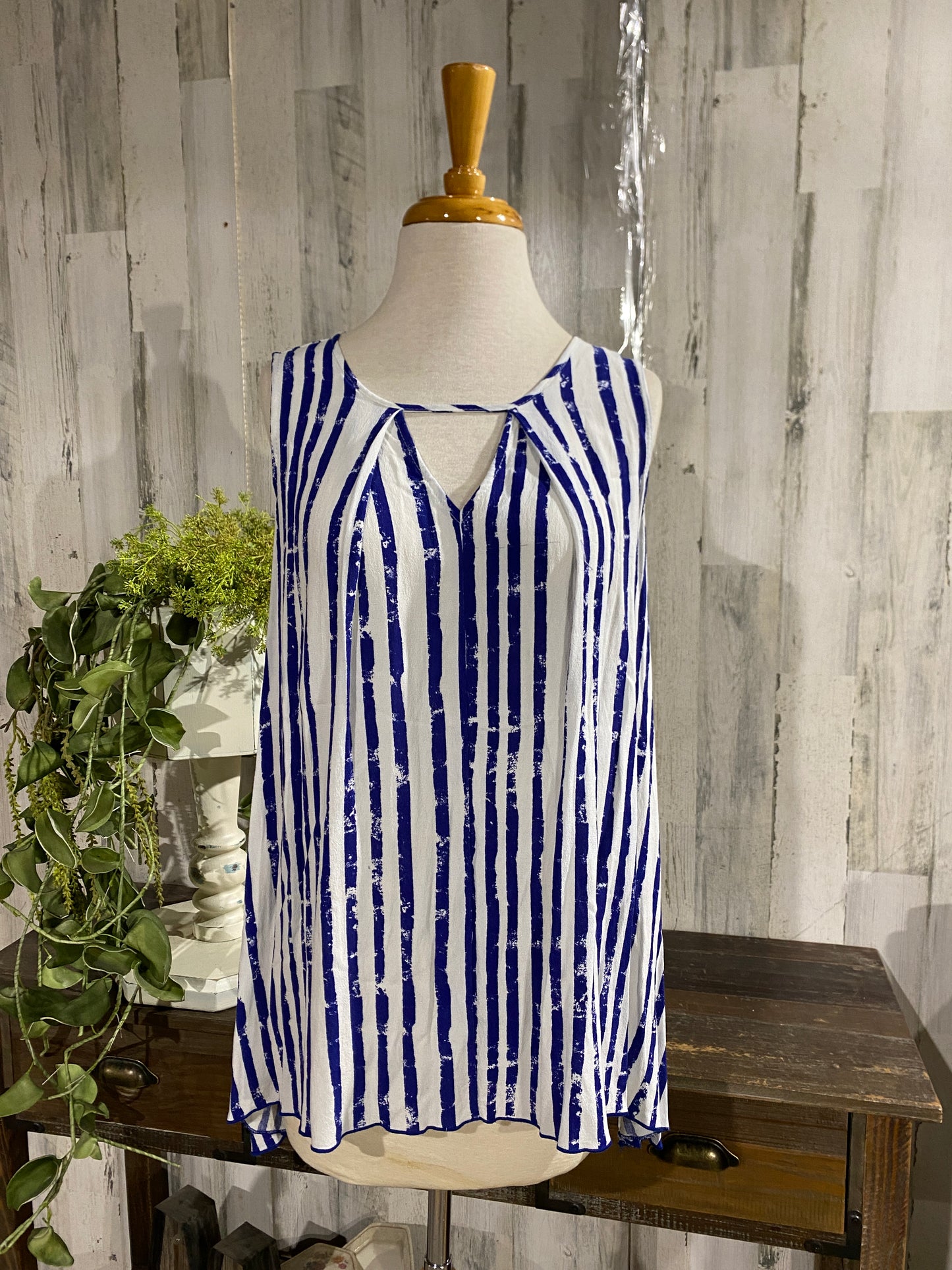 Womens Cuky Tank Sz Medium