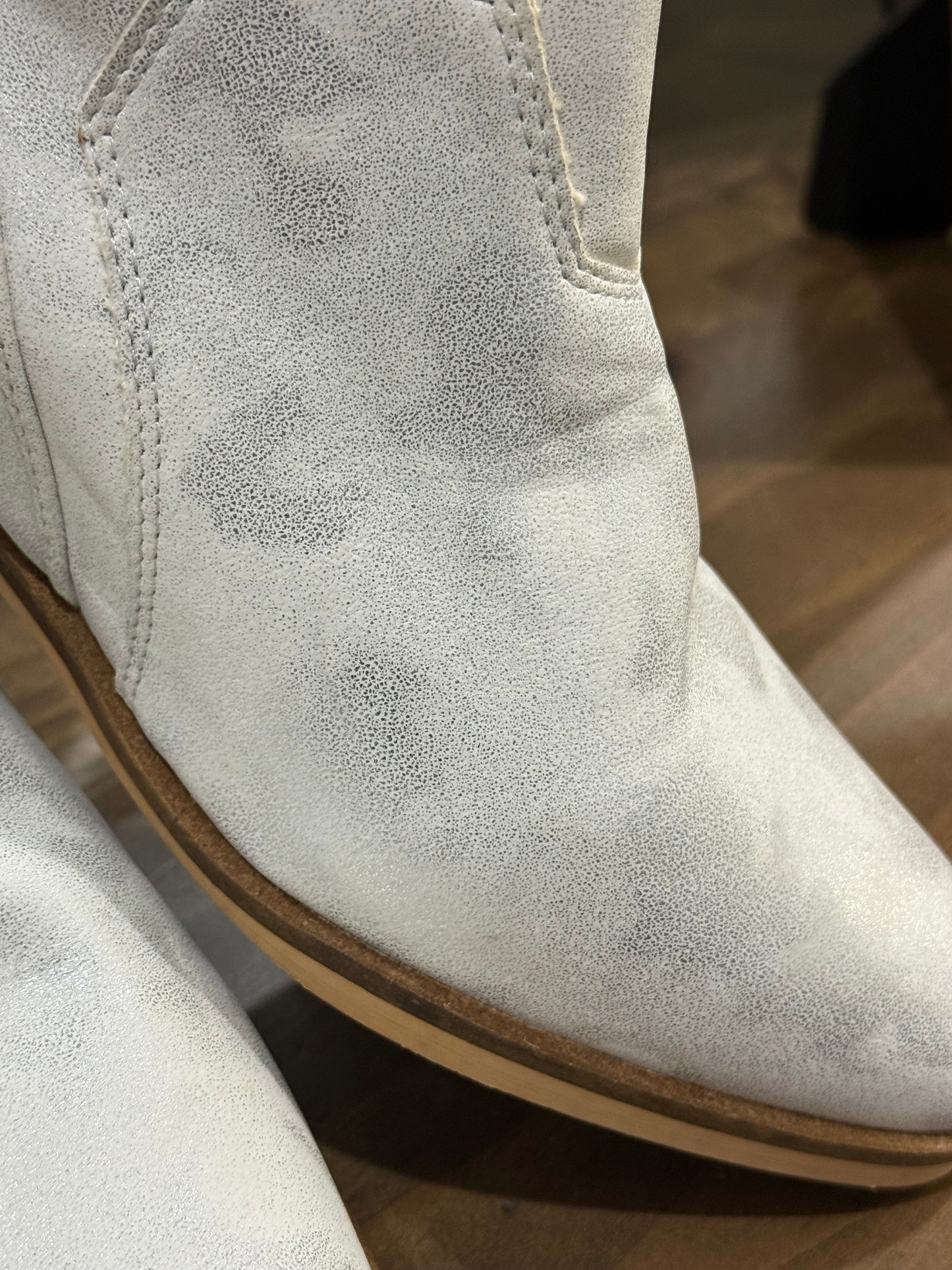 Womens Corky's White Booties Size 10