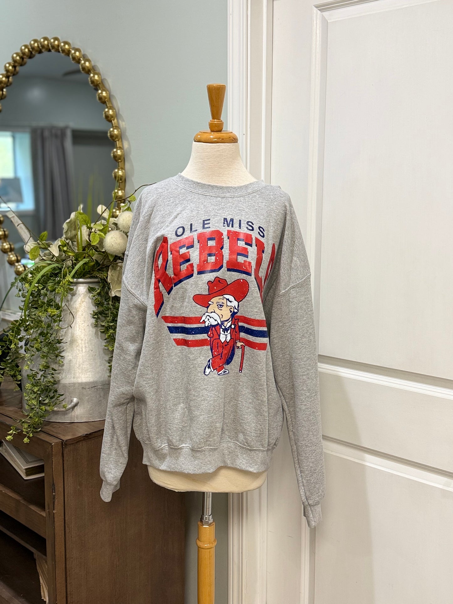 Womens Ole Miss Sweatshirt Size Large