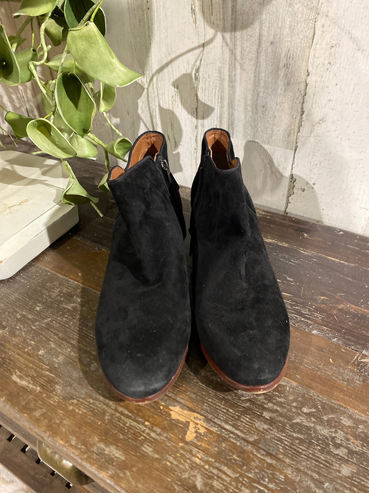 Womens Sam Edelman Suede Booties Sz 9