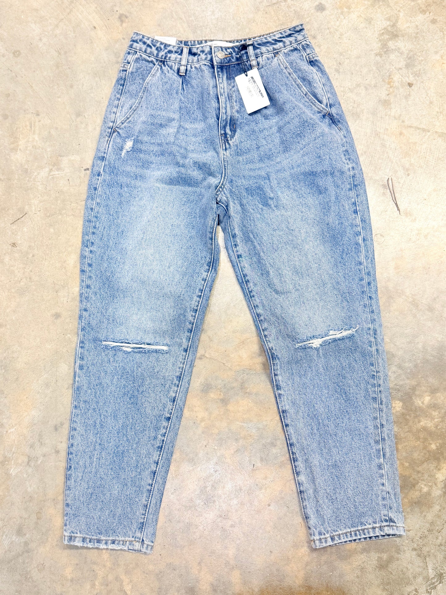 Womens Tnr 90's Jeans Size 28 NWT $67