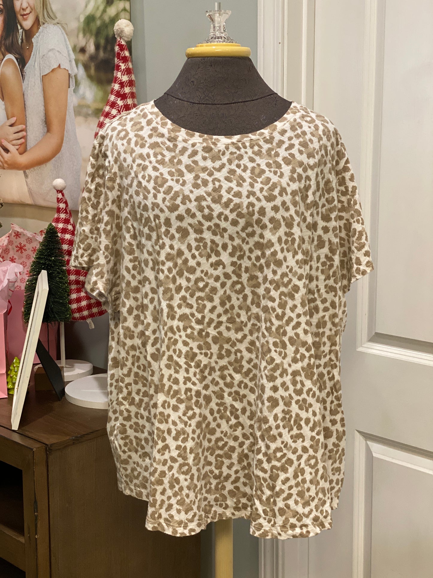 Womens Old Navy Leopard Tshirt Size 3X