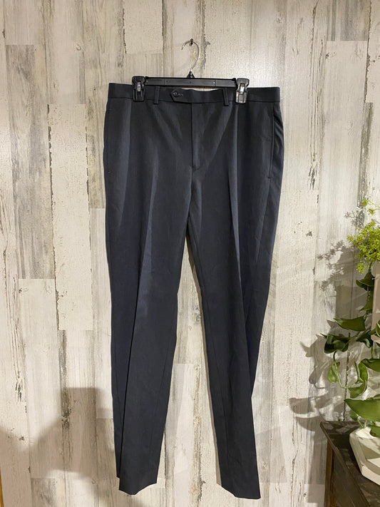 Mens Van Heusen Dress Pants Sz 33x40
