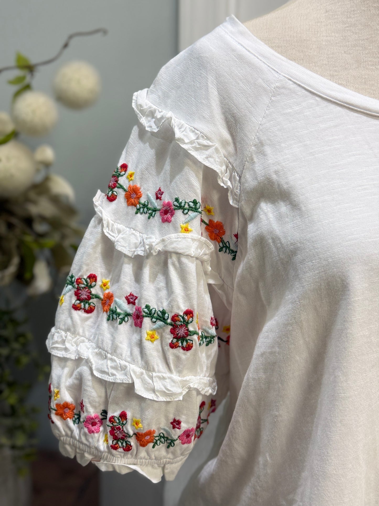 Womens Cato Embroidered Blouse size 14/16