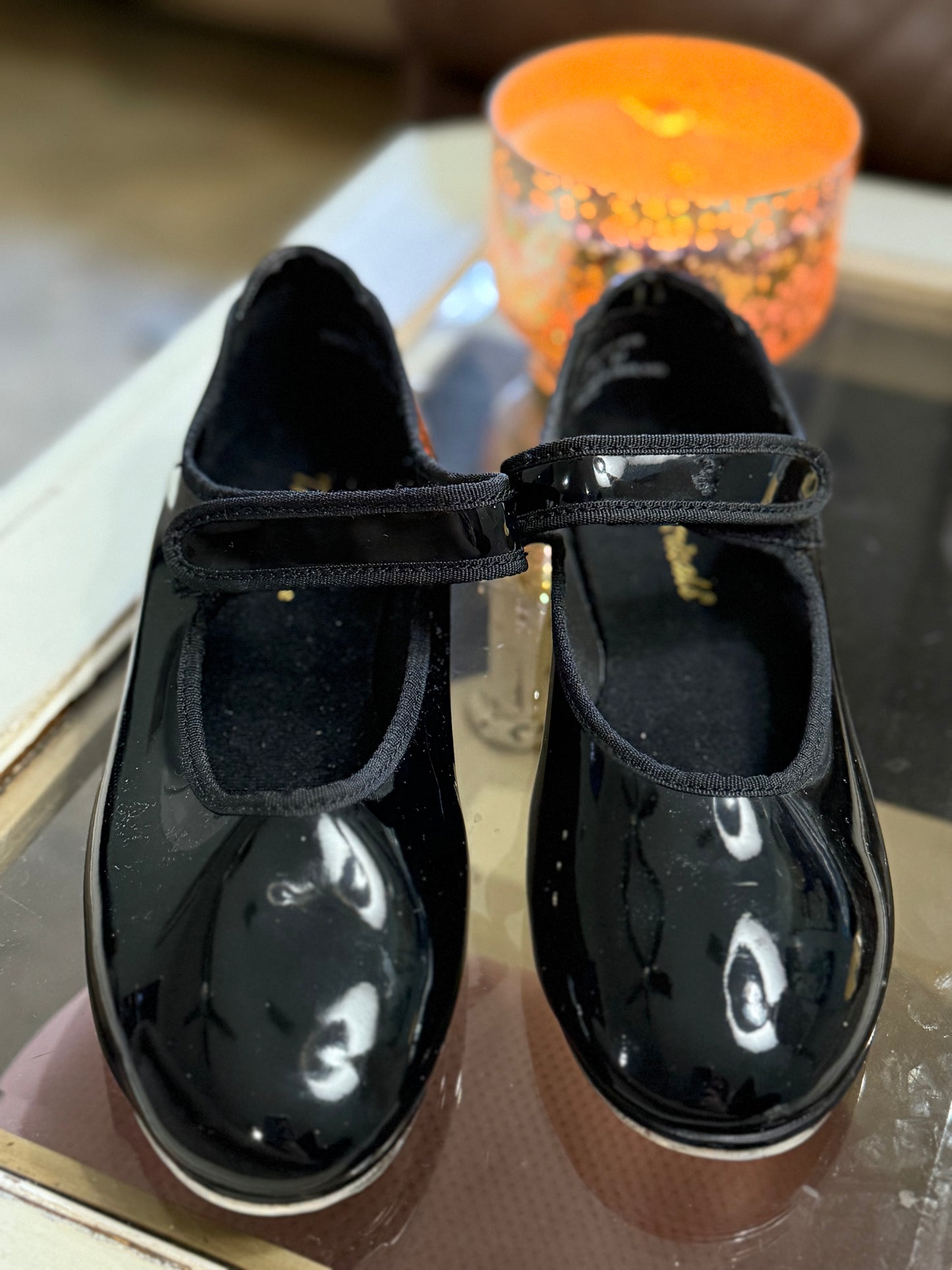 Girls Theatrical Tap Shoes Size 1.5 M