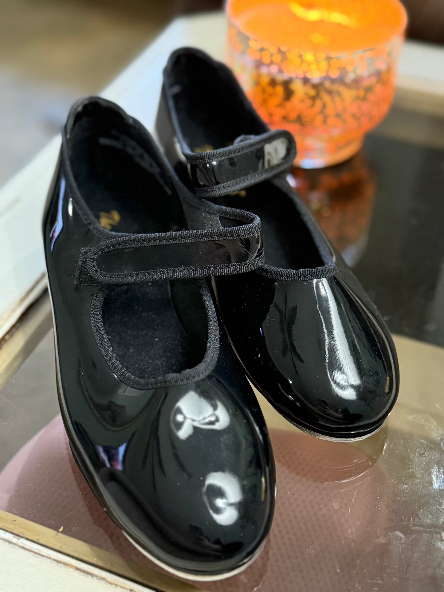 Girls Theatrical Tap Shoes Size 2.5M