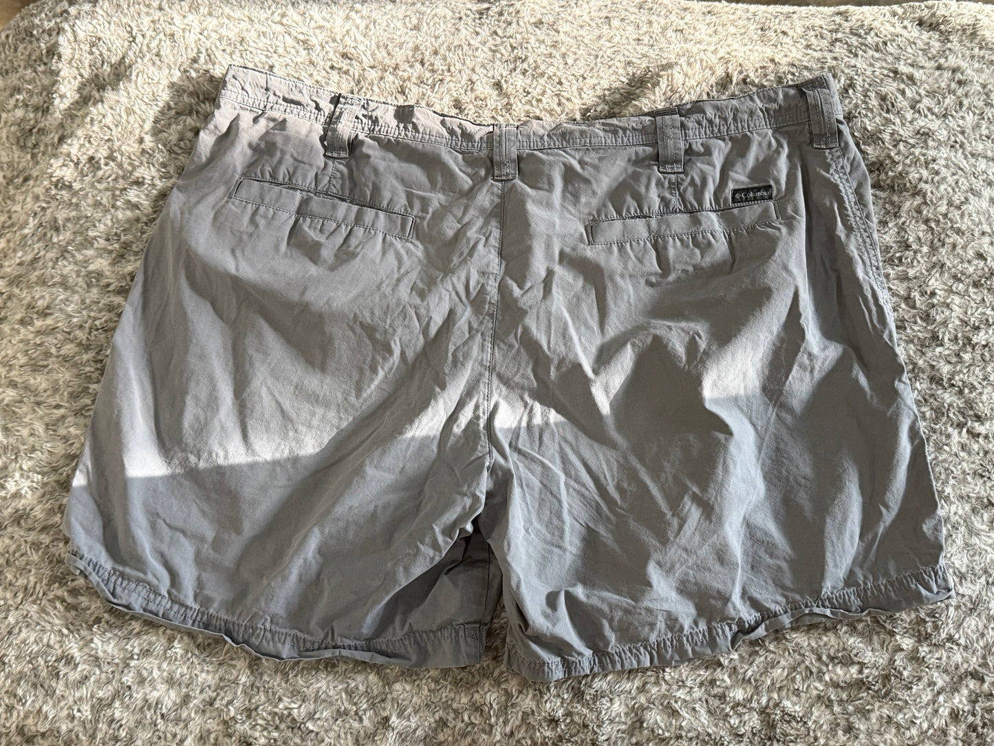 Mens Columbia Shorts Size 42