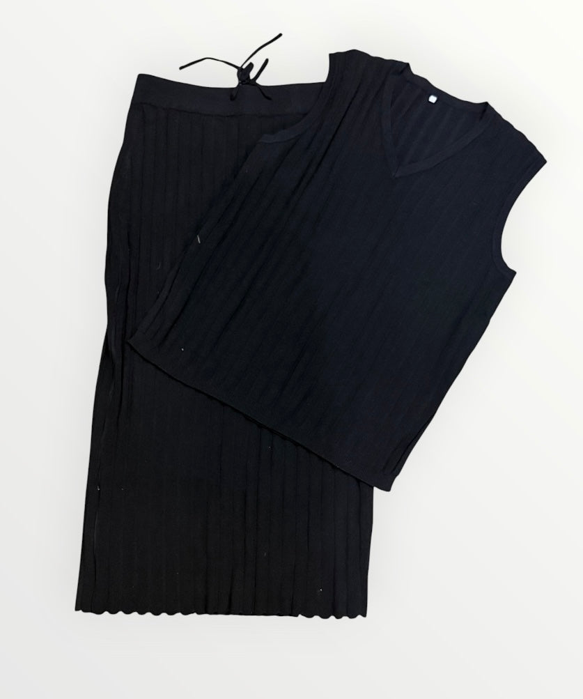 Womens Black 2pc Set Size Large EUC