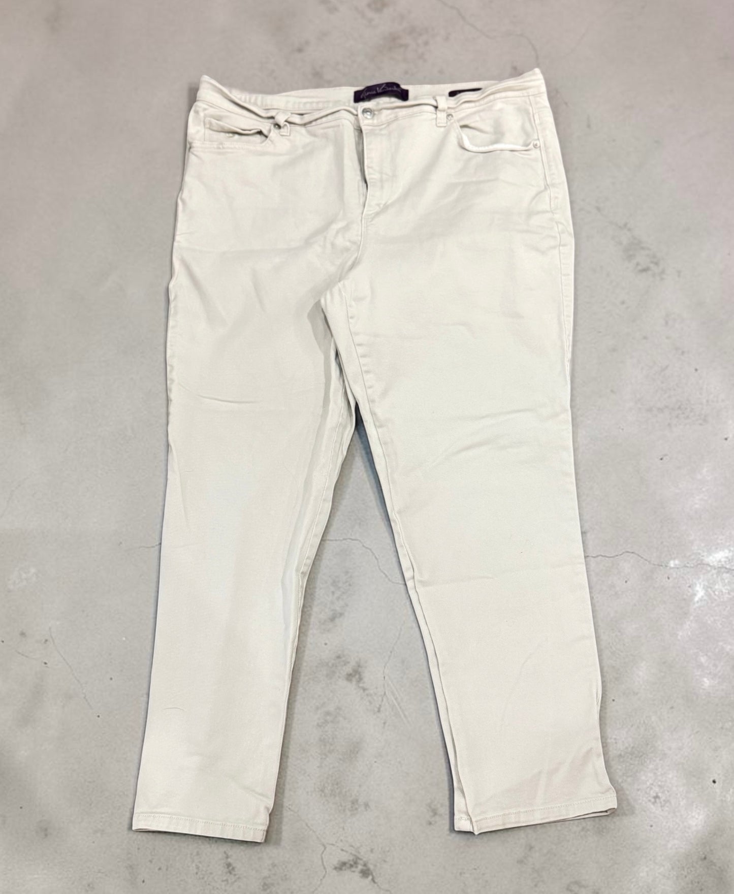 Womens Gloria Vanderbilt Bone Color Jeans 16W EUC