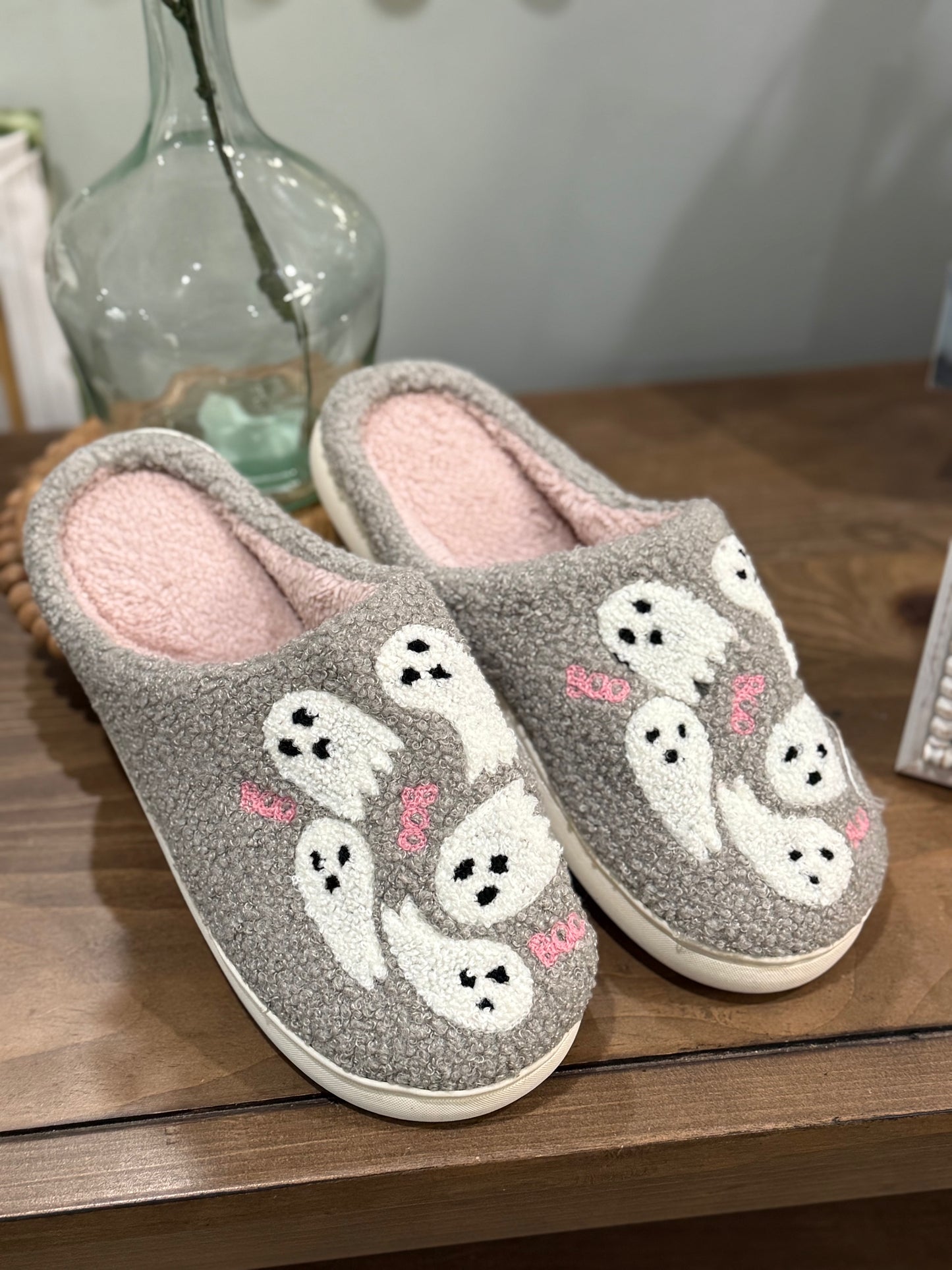 Womens Ghost Slippers Size 9/10 NEW