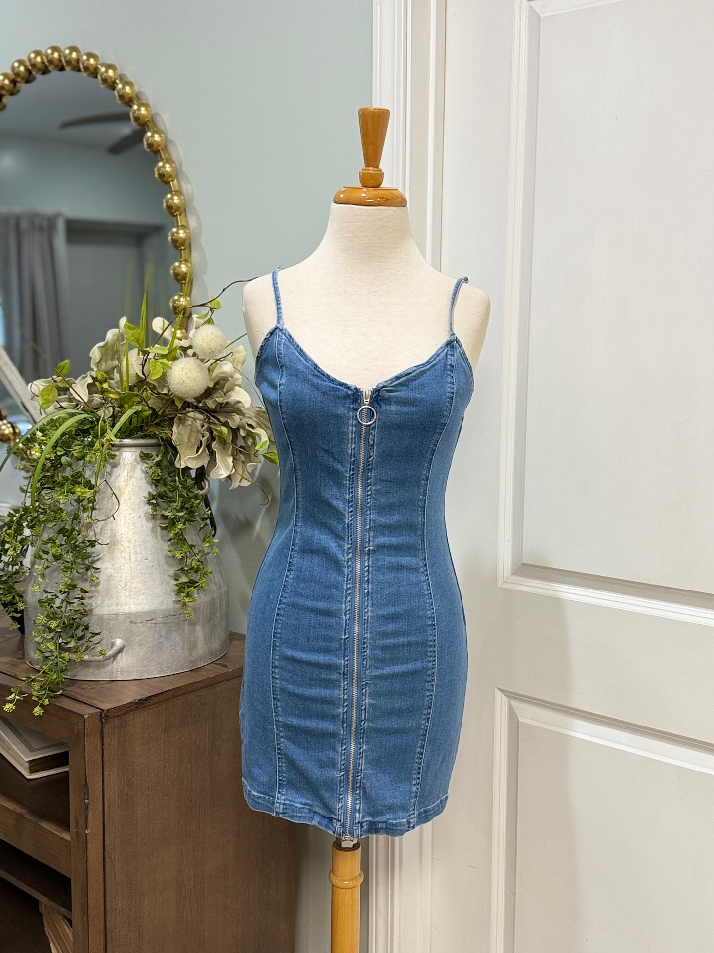 Womens Forever 21 Denim Dress Size Medium NWT
