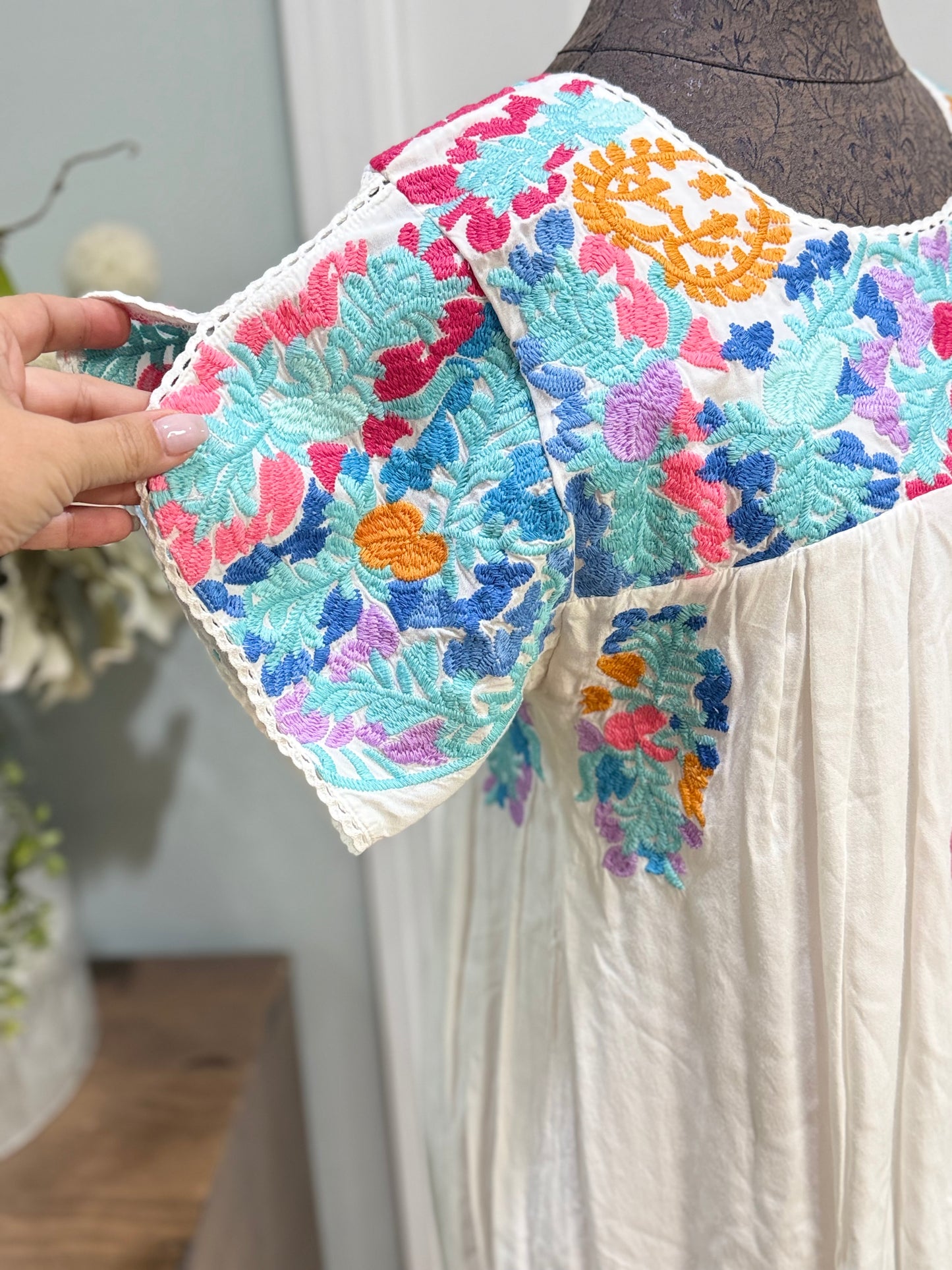 Womens Buddy Love White Embroidered Dress Medium