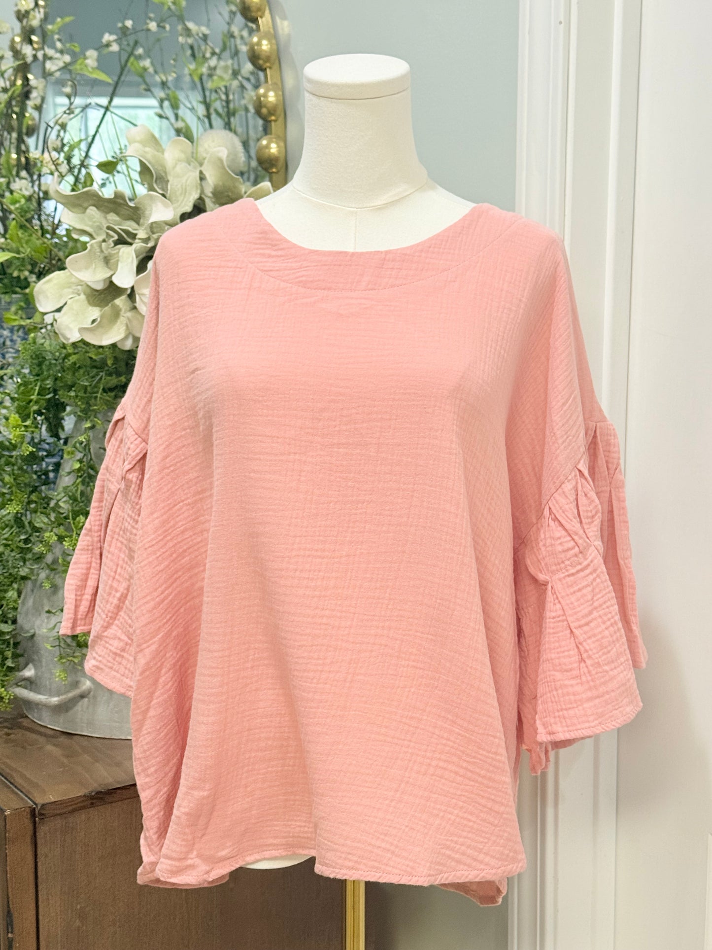 Womens New In Gauzy Blouse 1X EUC
