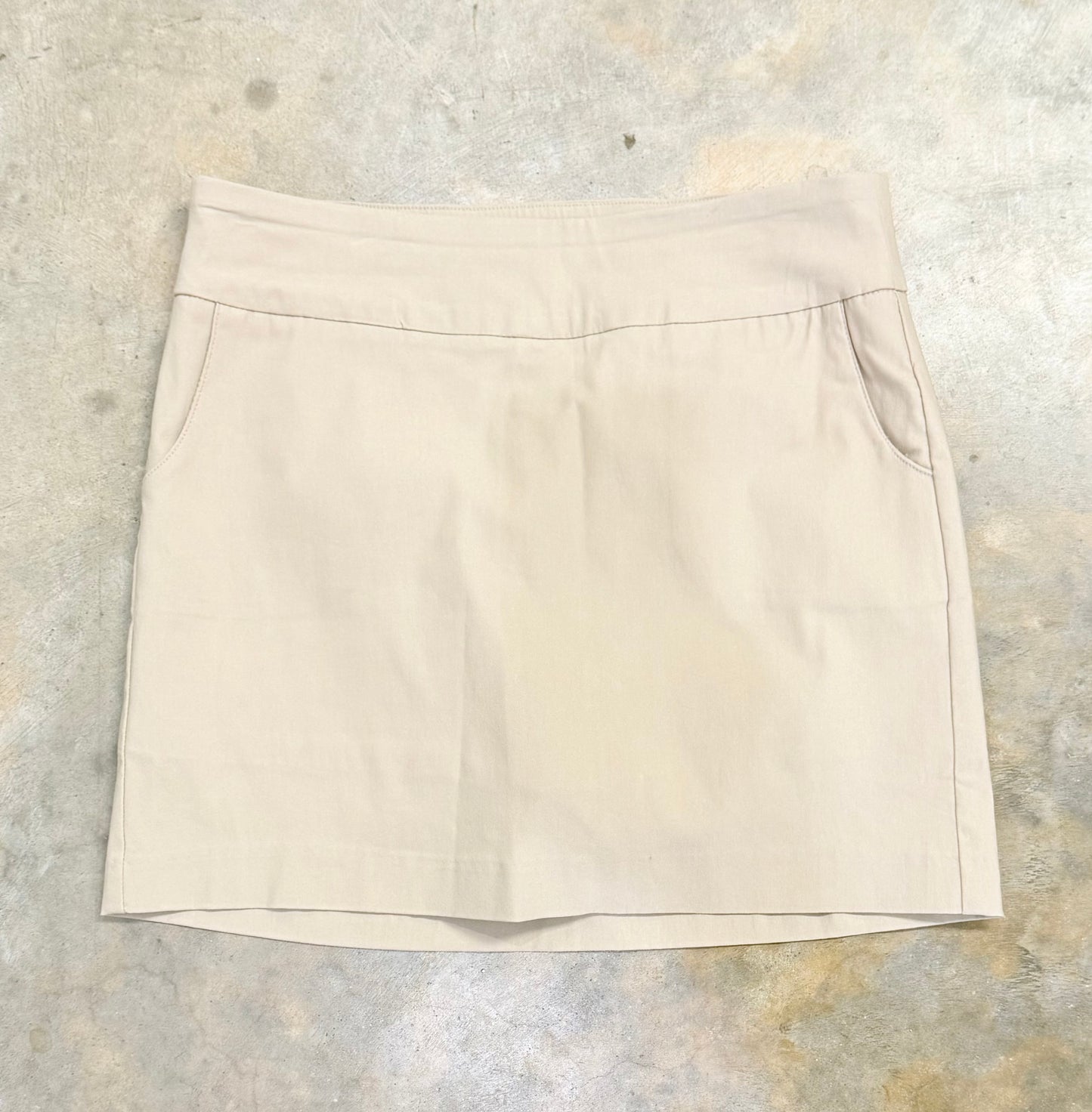 Womens New Directions Khaki Skort Size 8 EUC
