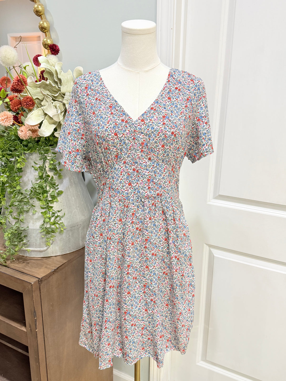 Womens Loft Floral Midi Dress Size 4 EUC