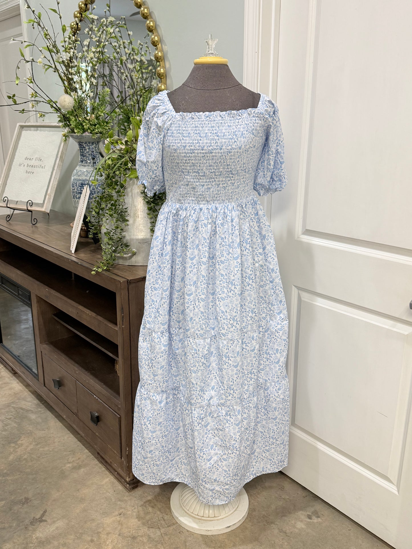 Womens Blue Floral Smocked Dress Large EUC