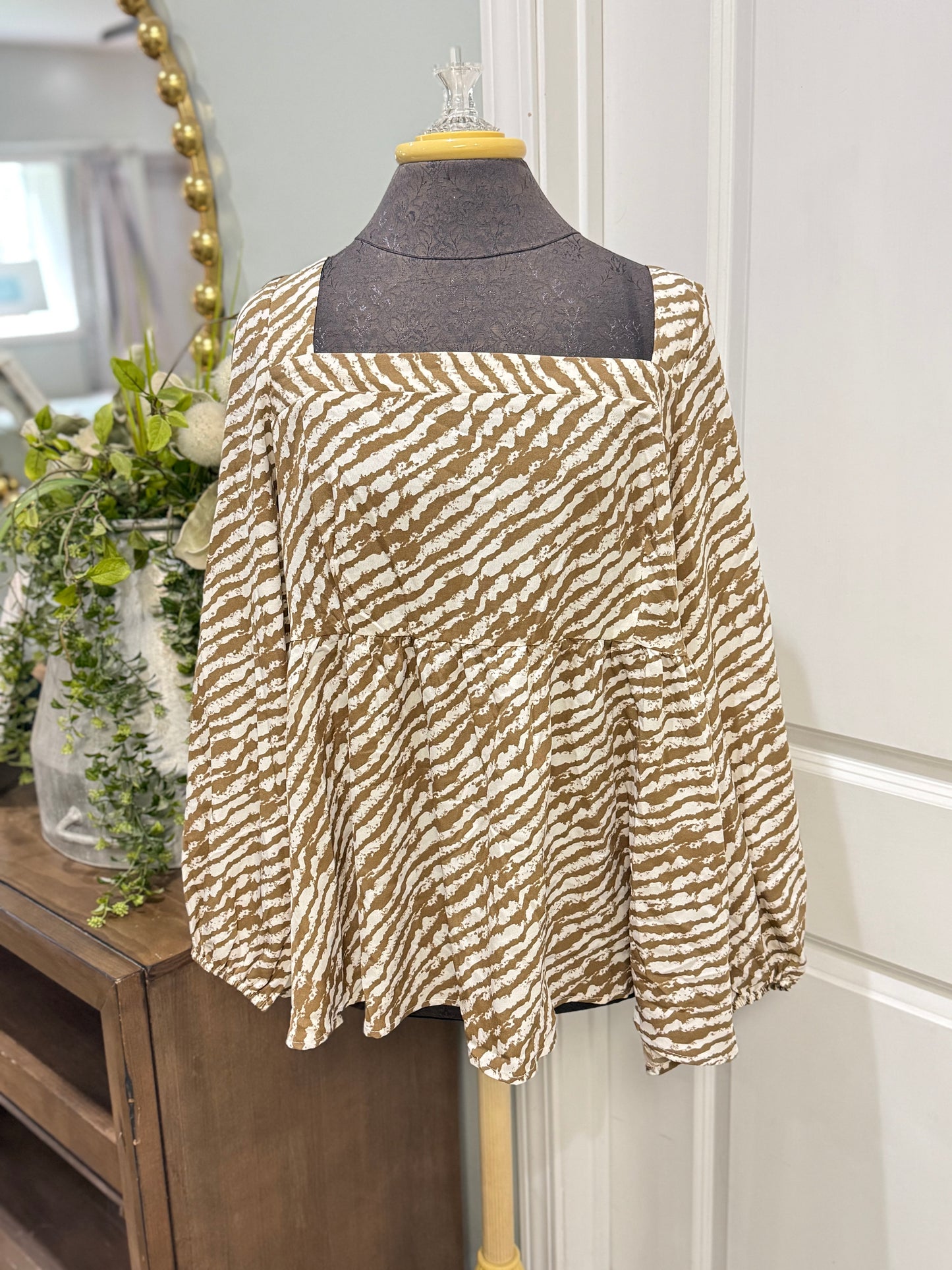 Womens J.NNA Blouse 1X & 2X NWT