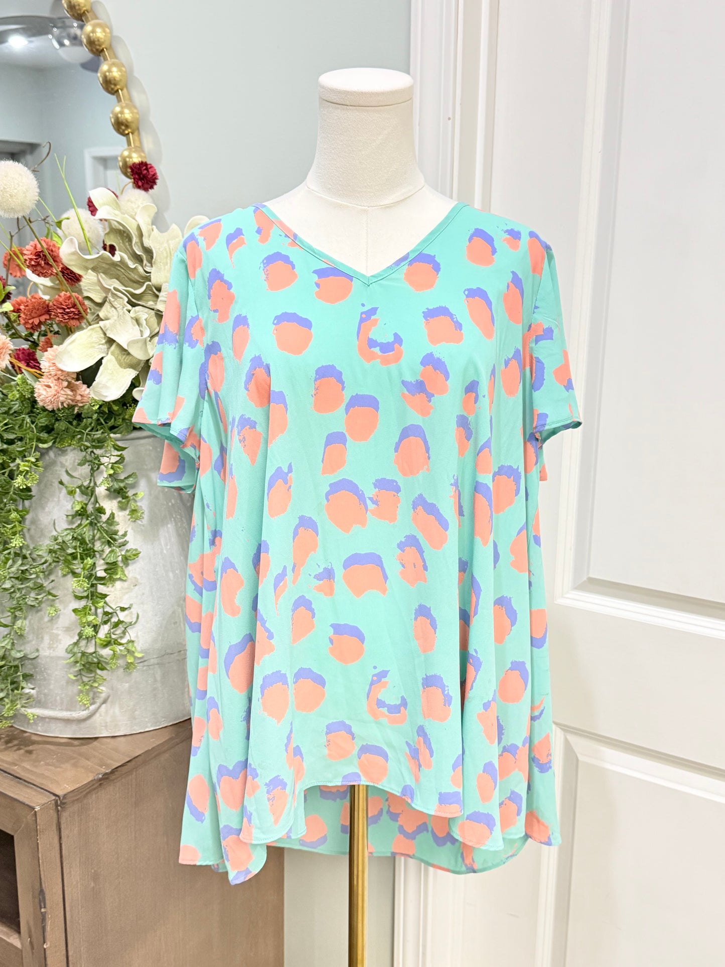 Womens Buddy Love Green Leopard Large EUC